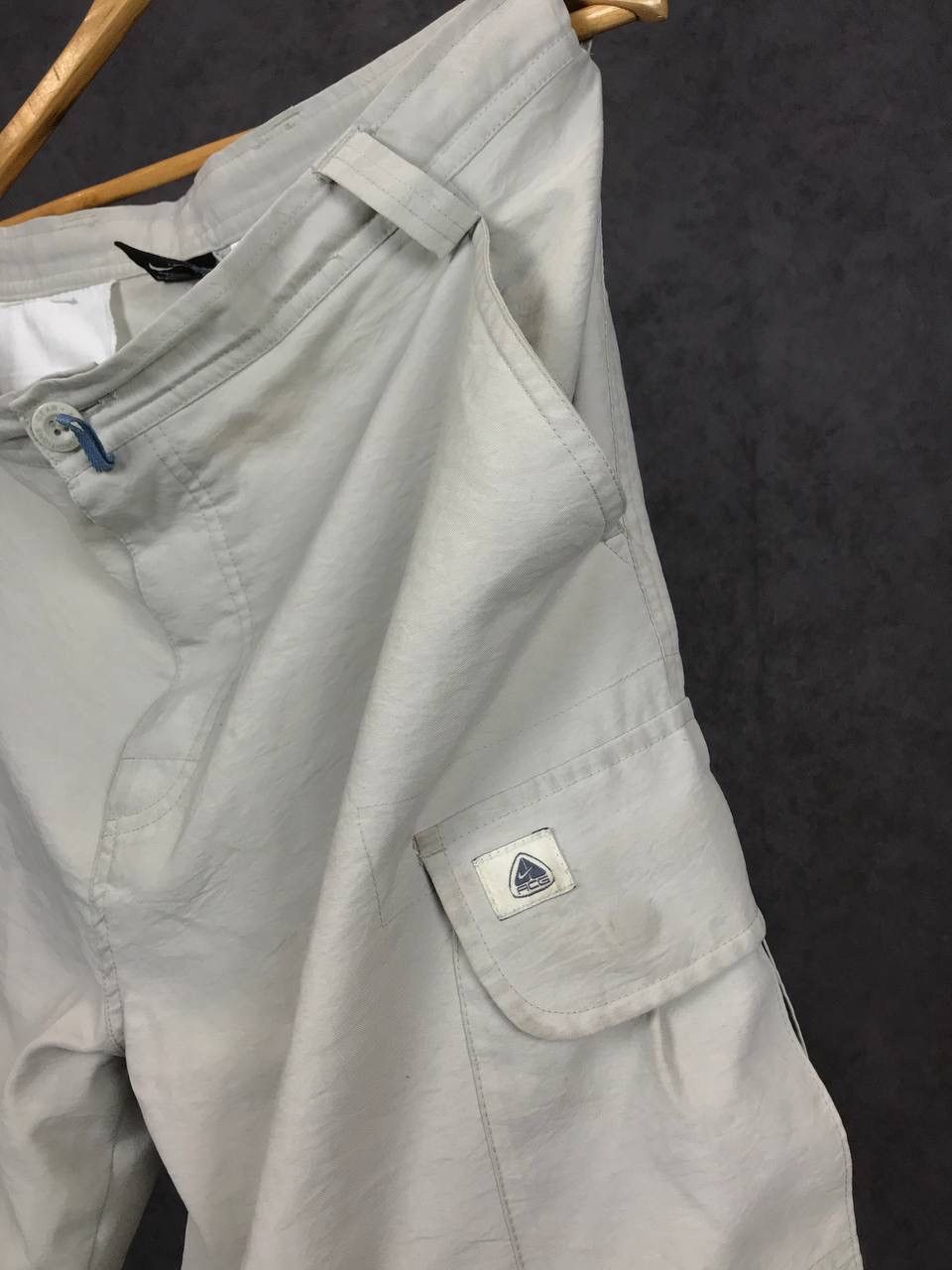 Nike ACG Nike ACG swoosh streetwear vintage cargo shorts Size US 34 / EU 50 - 2 Thumbnail