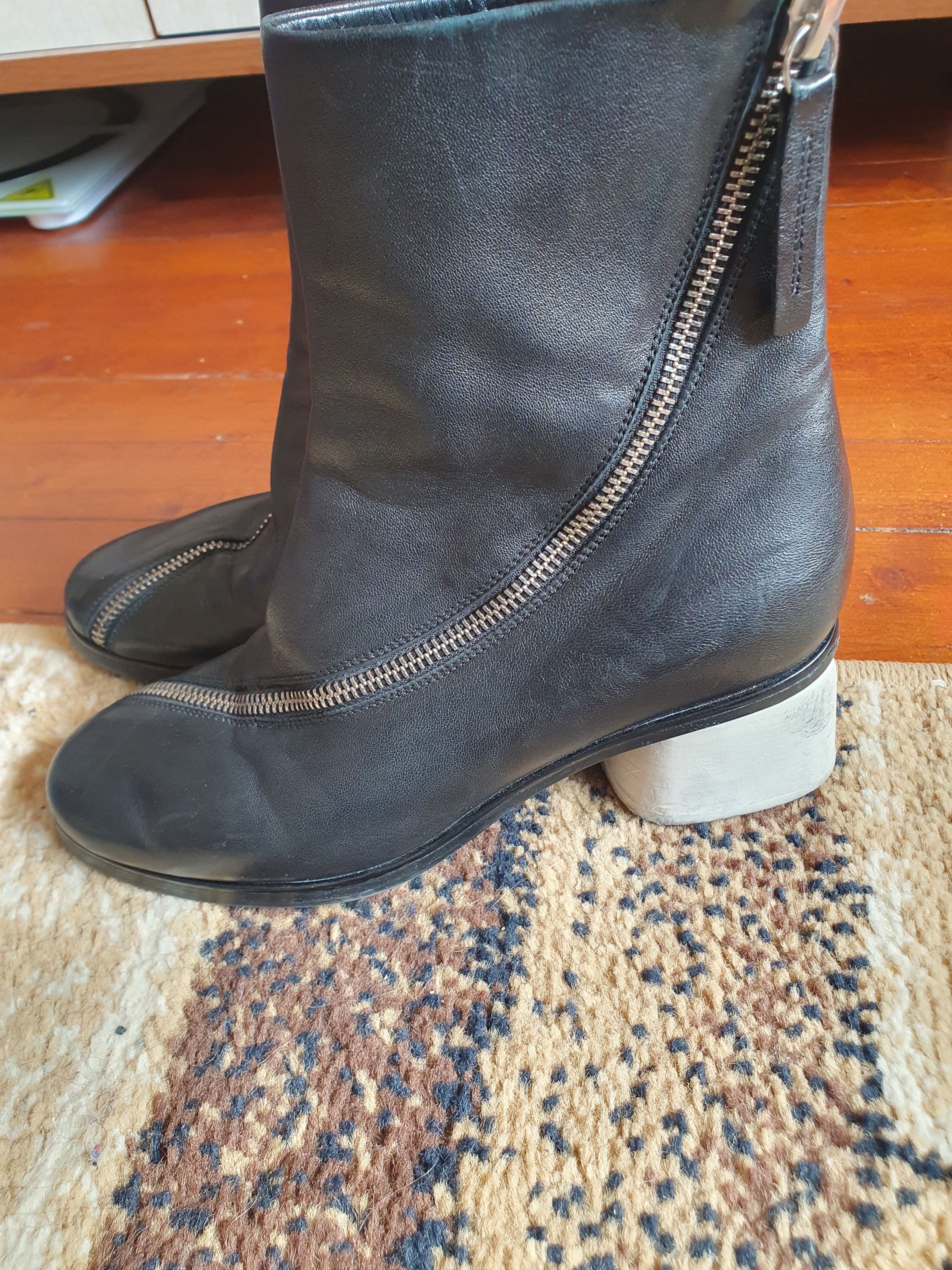 Halmanera HALMANERA BLACK ANKLE BOOTS White Heel sz 36 Size US 6 / IT 36 - 6 Thumbnail