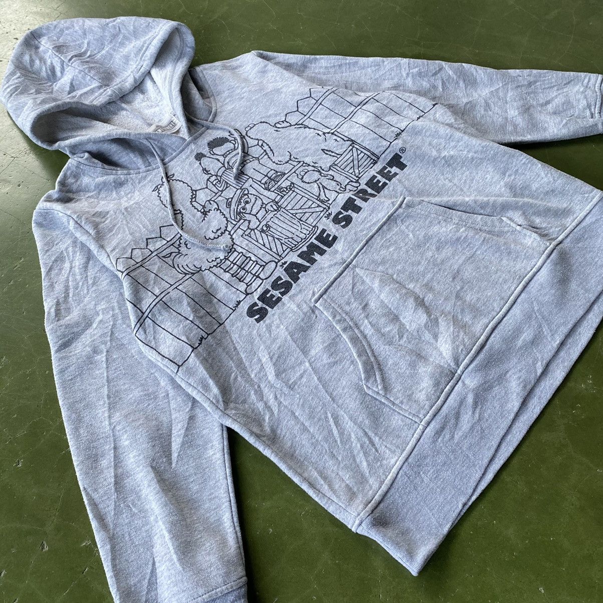 Cartoon Network × Disney Vintage Anime Sesame Street Hoodie Size US S / EU 44-46 / 1 - 4 Thumbnail