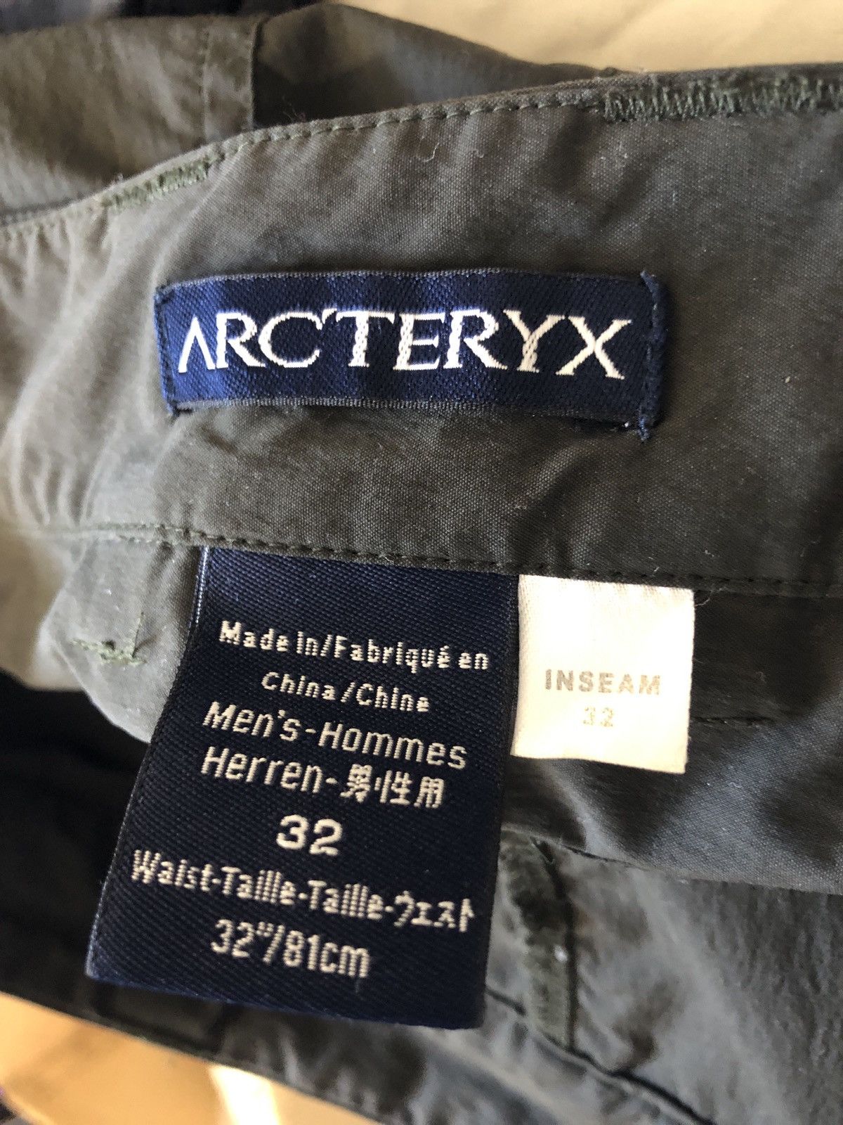 Arc'Teryx Vintage Arcteryx dark green olive cargo pants Size US 32 / EU 48 - 7 Thumbnail