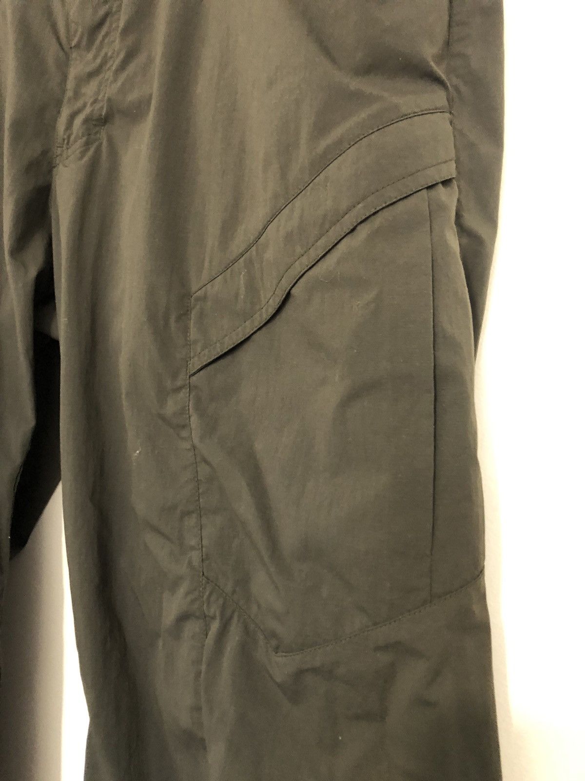 Arc'Teryx Vintage Arcteryx dark green olive cargo pants Size US 32 / EU 48 - 9 Thumbnail