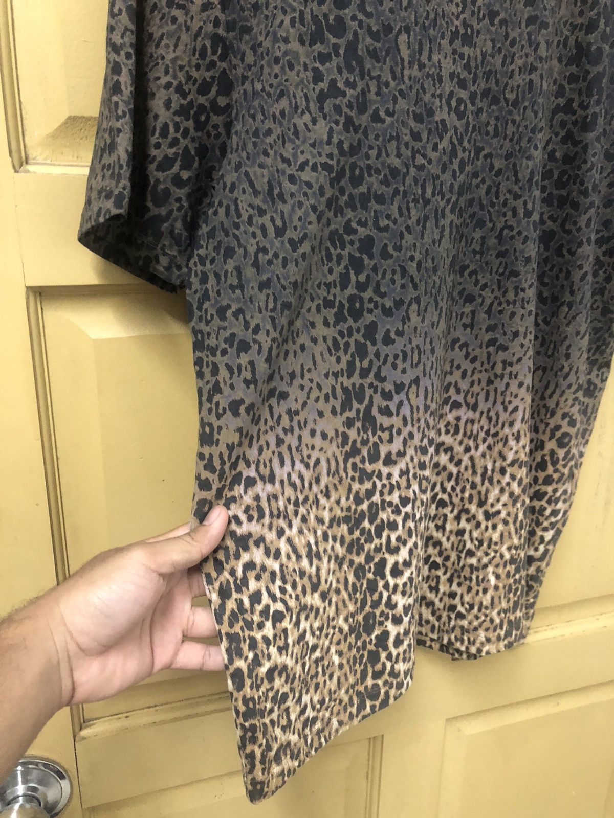 Saint Laurent Paris SAINT LAURENT Tie-Dye Leopard Printed T-shirt Size XS / US 0-2 / IT 36-38 - 16 Thumbnail