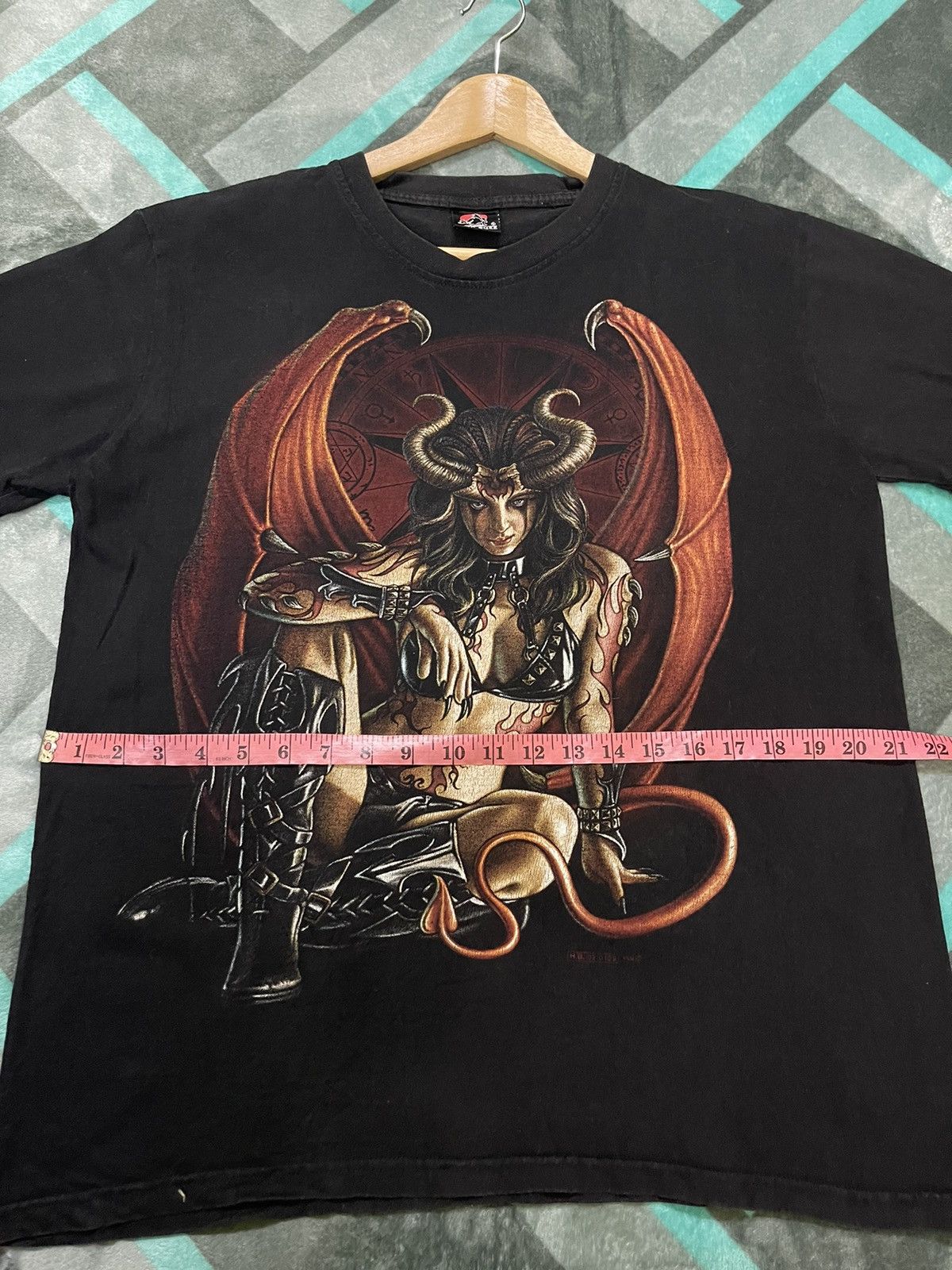 Vintage VINTAGE HERO BUFF TSHIRT Size US L / EU 52-54 / 3 - 10 Thumbnail