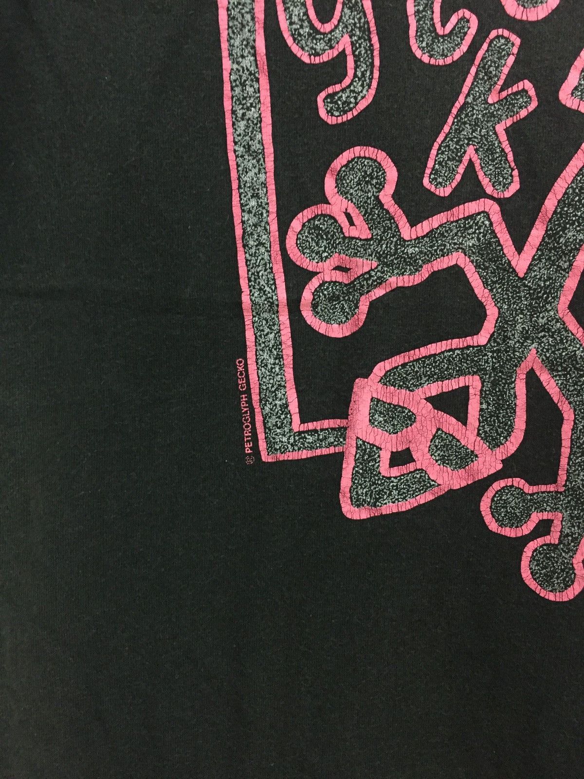Vintage Vintage Petroglyph gecko hawaii big logo tshirt size L Size US L / EU 52-54 / 3 - 3 Thumbnail