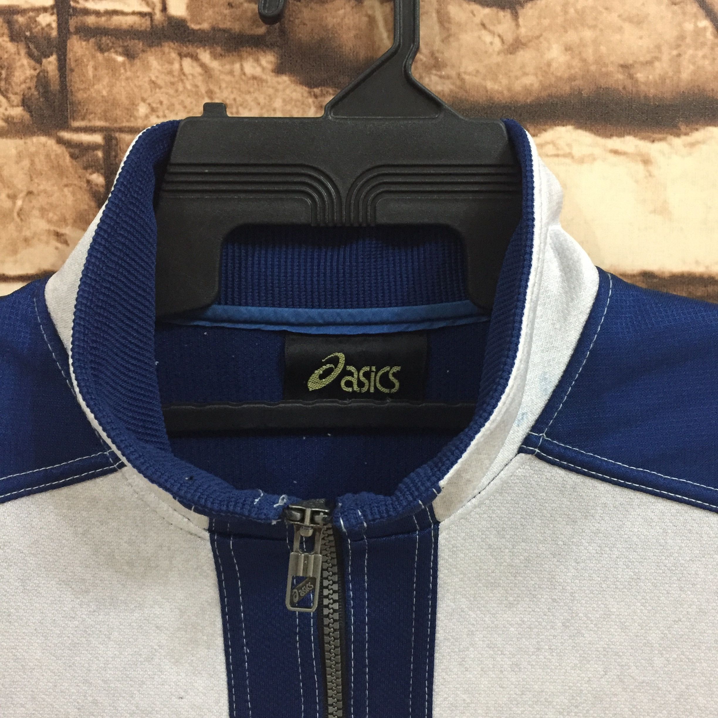 Asics Vintage asics sweatshirt zipper embroidered size L fit XL Size US XL / EU 56 / 4 - 3 Thumbnail