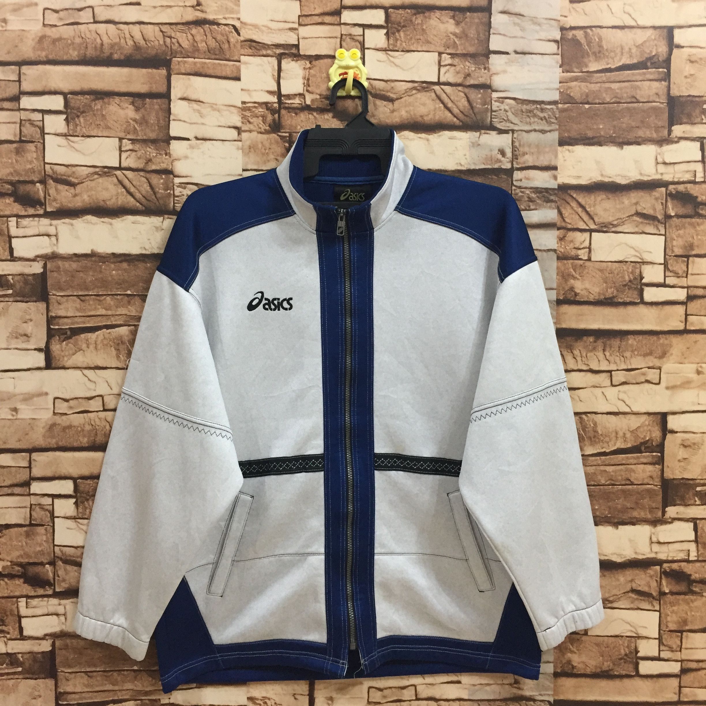 Asics Vintage asics sweatshirt zipper embroidered size L fit XL Size US XL / EU 56 / 4 - 1 Thumbnail
