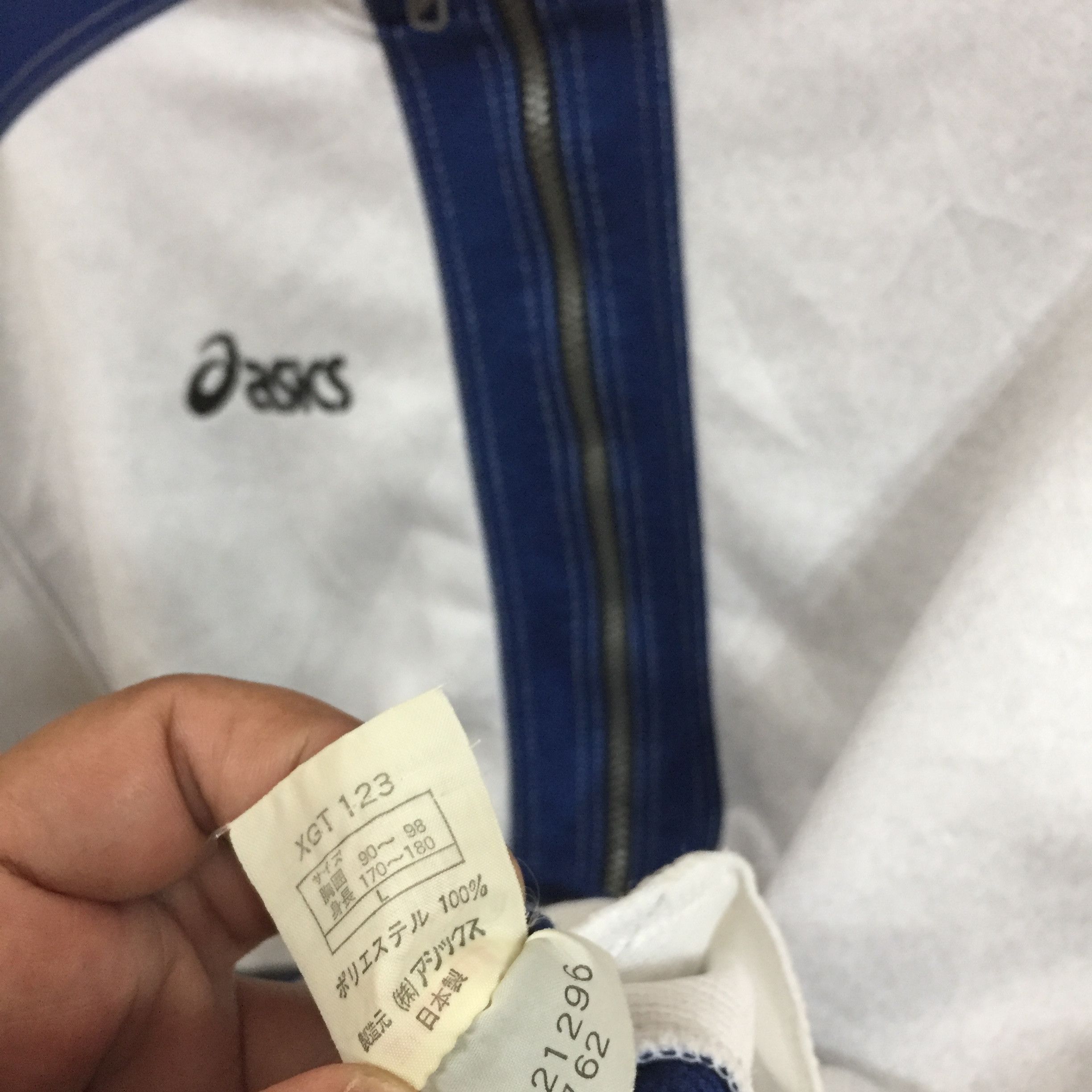 Asics Vintage asics sweatshirt zipper embroidered size L fit XL Size US XL / EU 56 / 4 - 6 Thumbnail