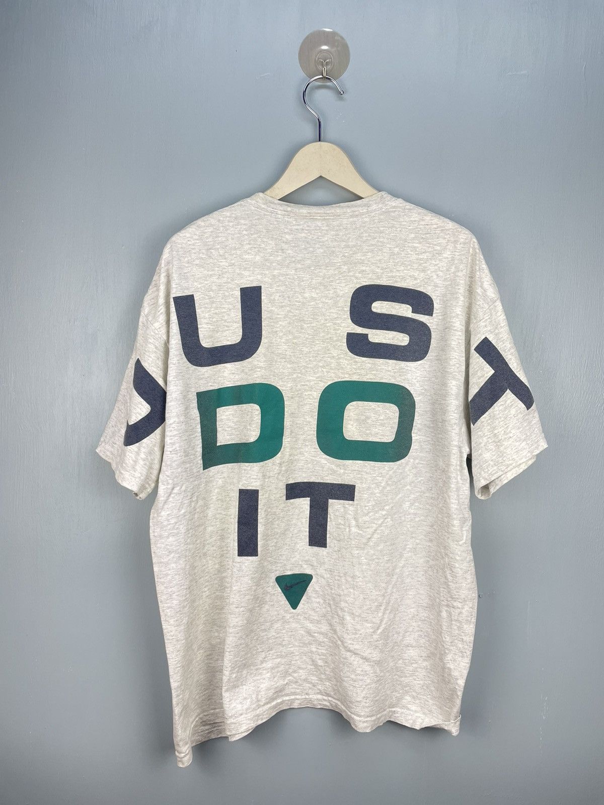 Nike Vintage 90s Nike Just Do It big logo t shirt Size US L / EU 52-54 / 3 - 1 Thumbnail