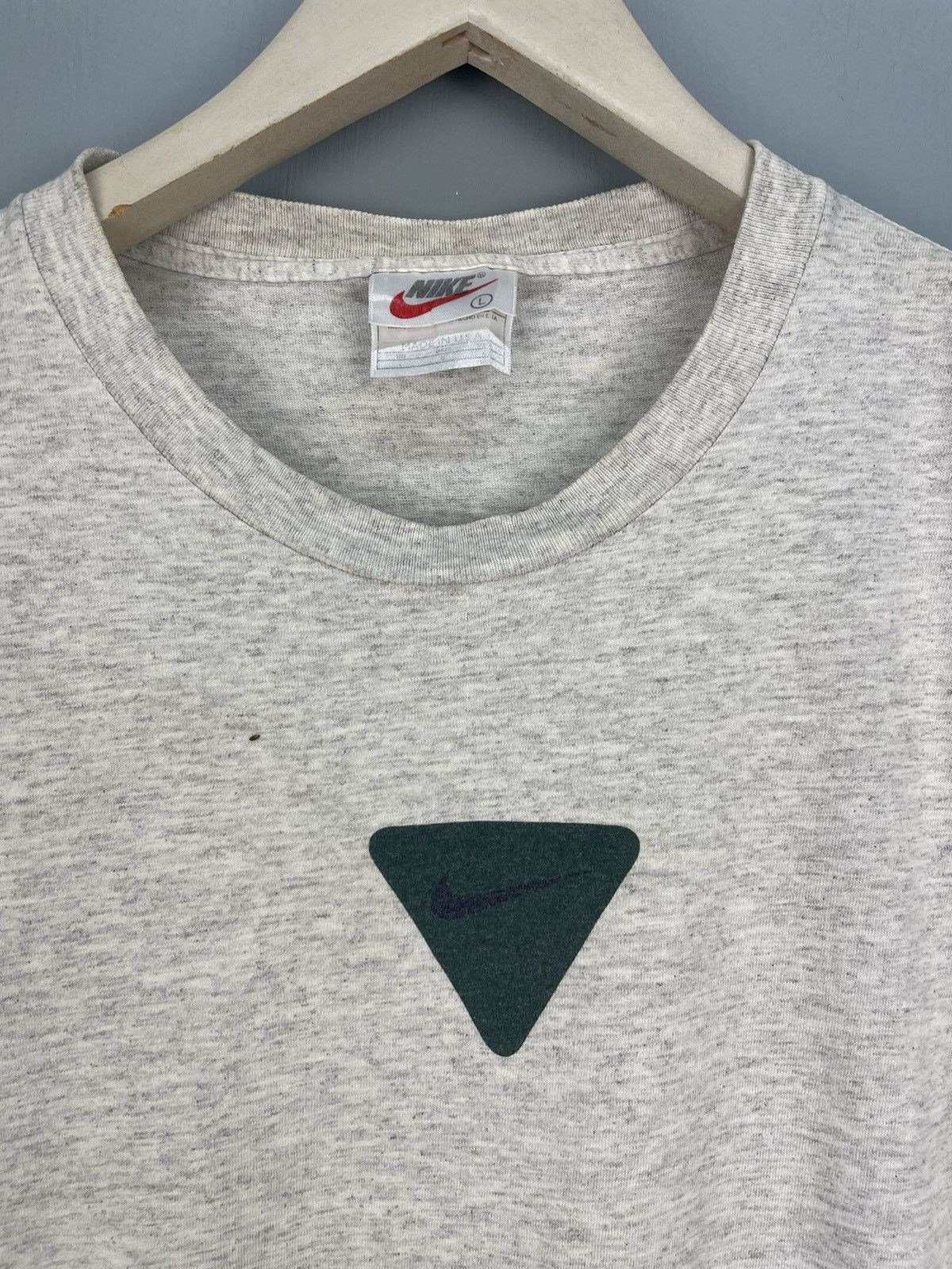 Nike Vintage 90s Nike Just Do It big logo t shirt Size US L / EU 52-54 / 3 - 3 Thumbnail