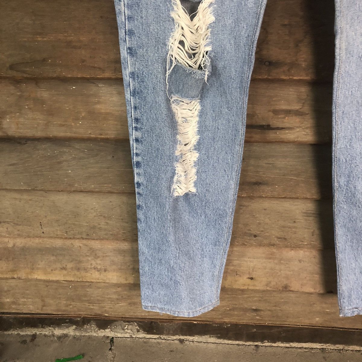 Levi's DLS 550 Levis Blue Distressed Denim Pants #BB543 Size US 34 / EU 50 - 8 Thumbnail