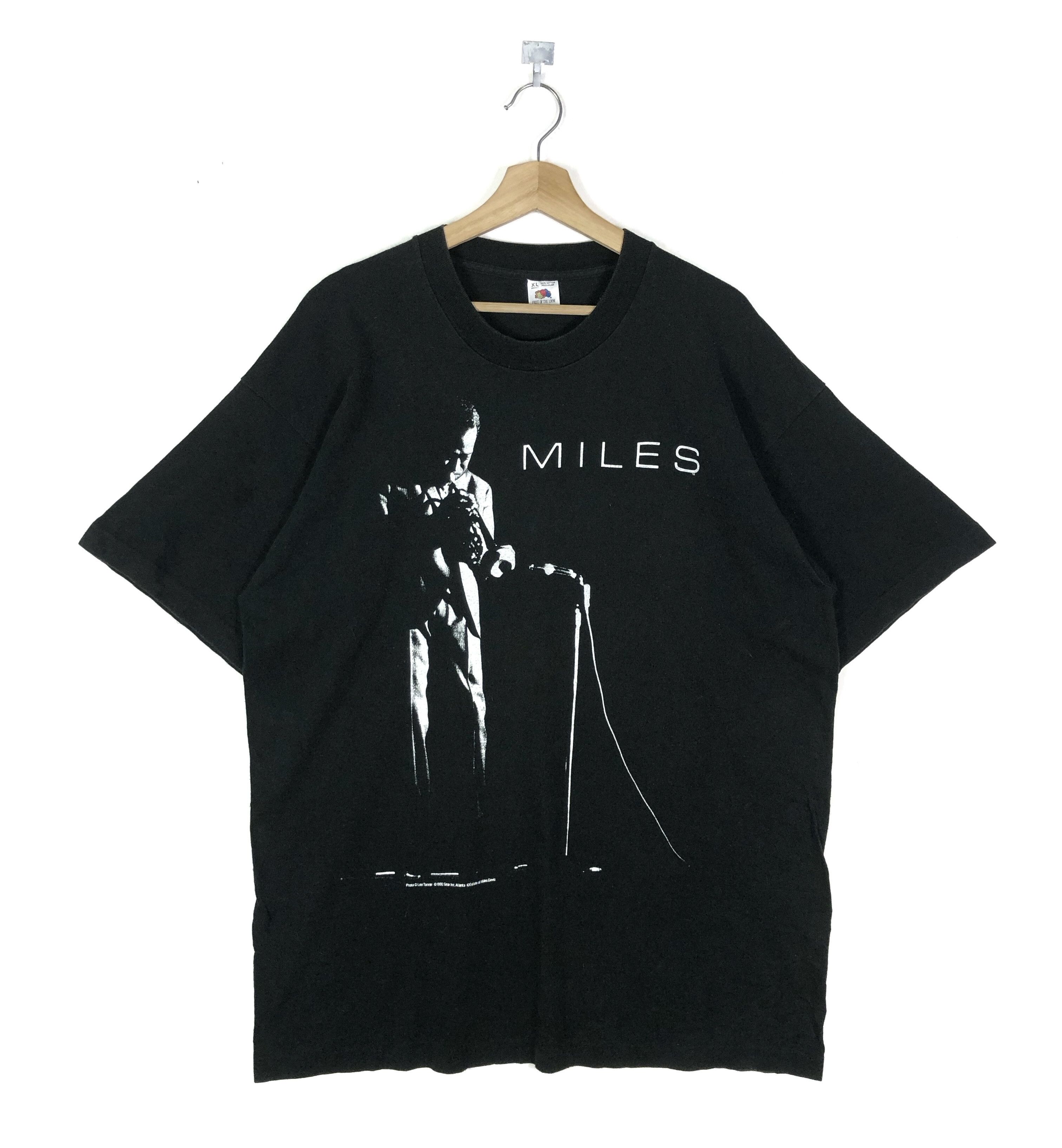 Band Tees RARE🔥VTG 1992 MILES DAVIS PHOTO BY LEE TANNER XL OVERSIZED Size US XL / EU 56 / 4 - 1 Thumbnail