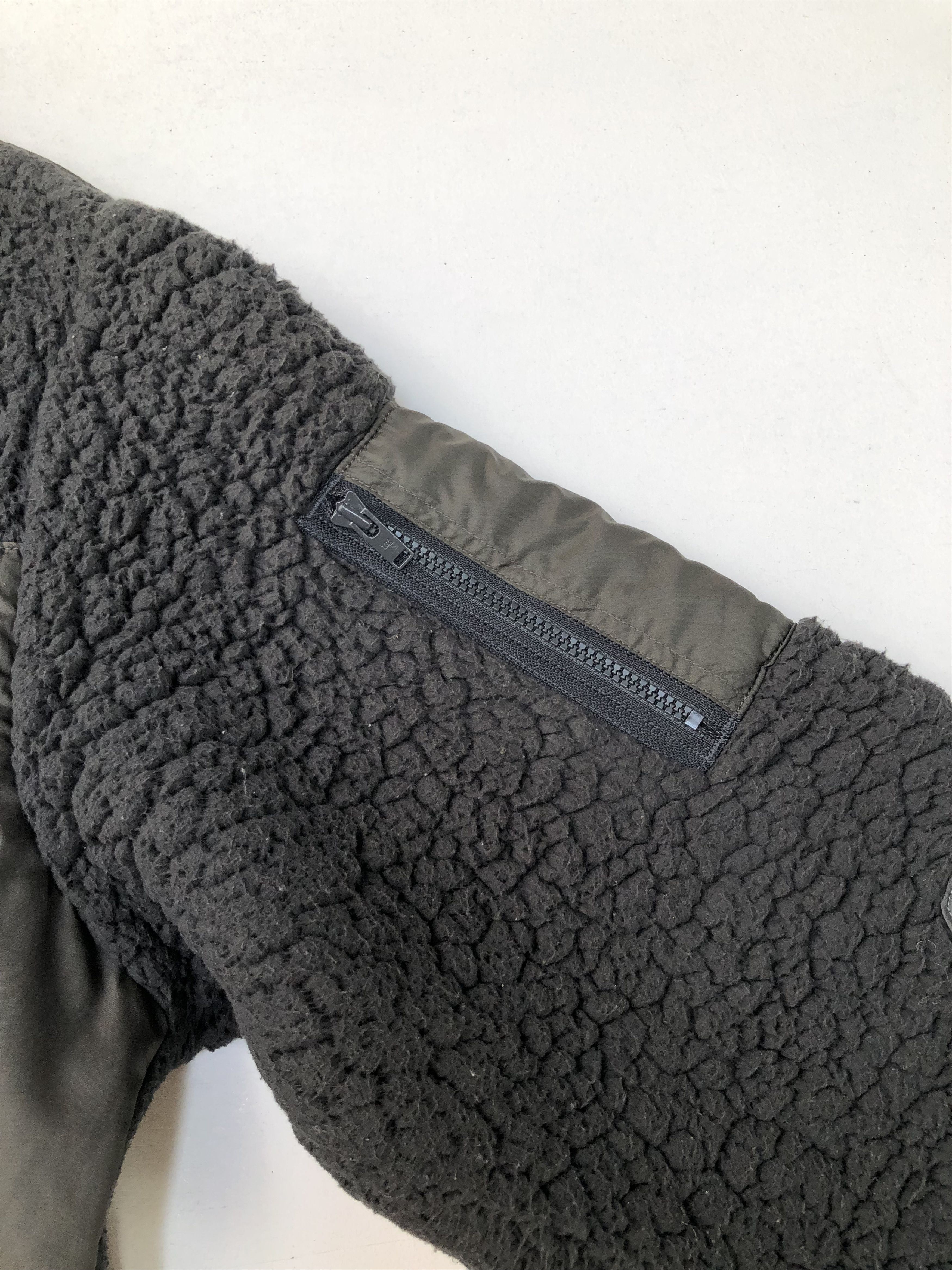 Jun Takahashi RARE🔥JUN TAKAHASHI UNIQLO UNDERCOVER SHERPA FLEECE JACKET Size US M / EU 48-50 / 2 - 8 Thumbnail