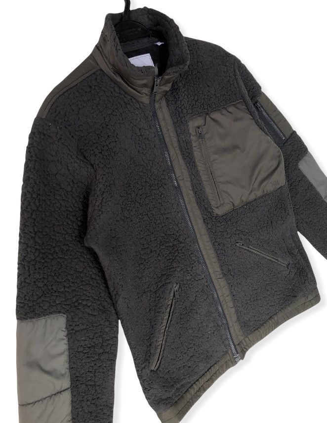 Jun Takahashi RARE🔥JUN TAKAHASHI UNIQLO UNDERCOVER SHERPA FLEECE JACKET Size US M / EU 48-50 / 2 - 3 Thumbnail
