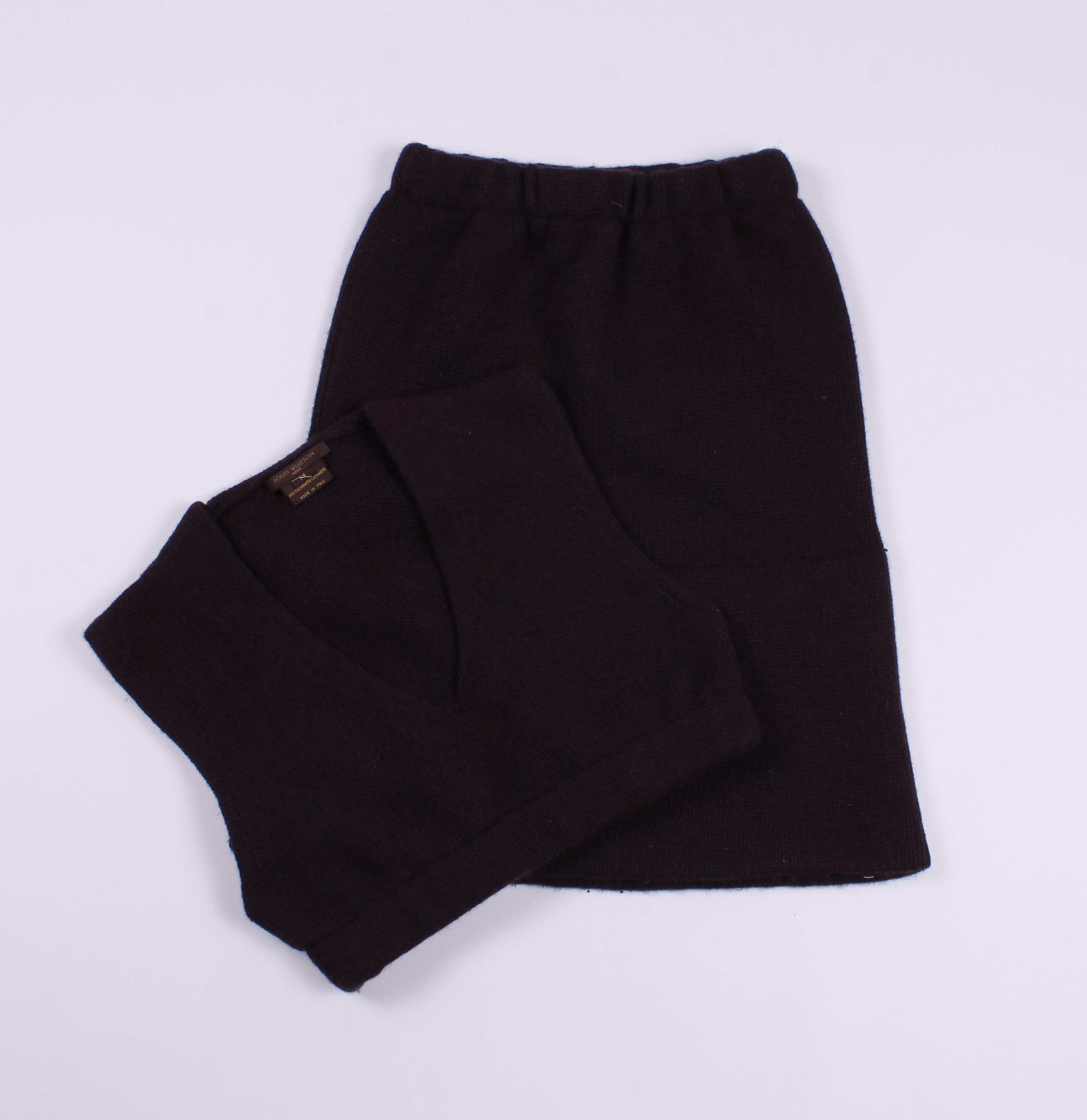 Louis Vuitton Louis Vuitton Cashmere Set Top + Skirt Size M / US 6-8 / IT 42-44 - 4 Thumbnail