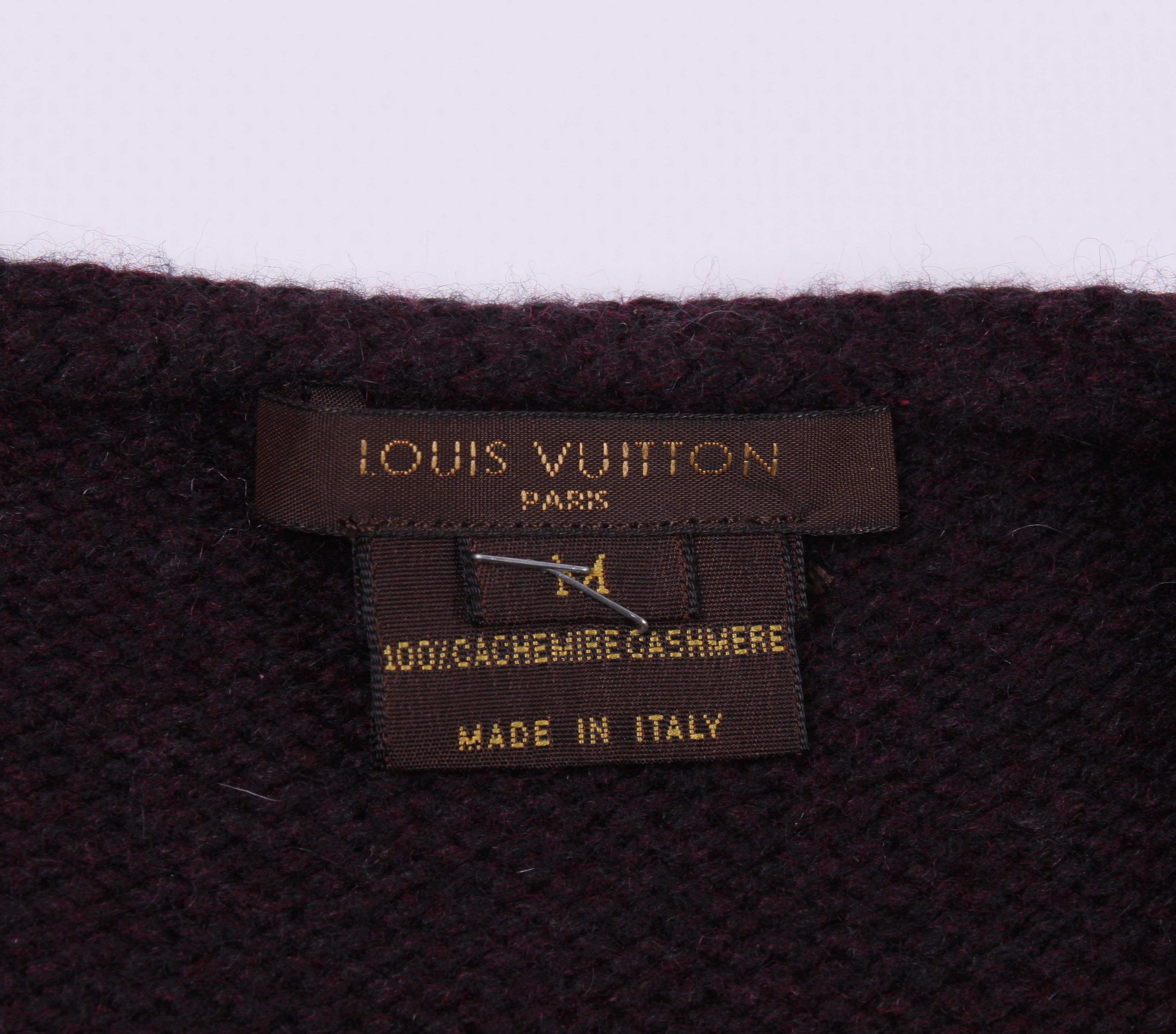 Louis Vuitton Louis Vuitton Cashmere Set Top + Skirt Size M / US 6-8 / IT 42-44 - 8 Thumbnail