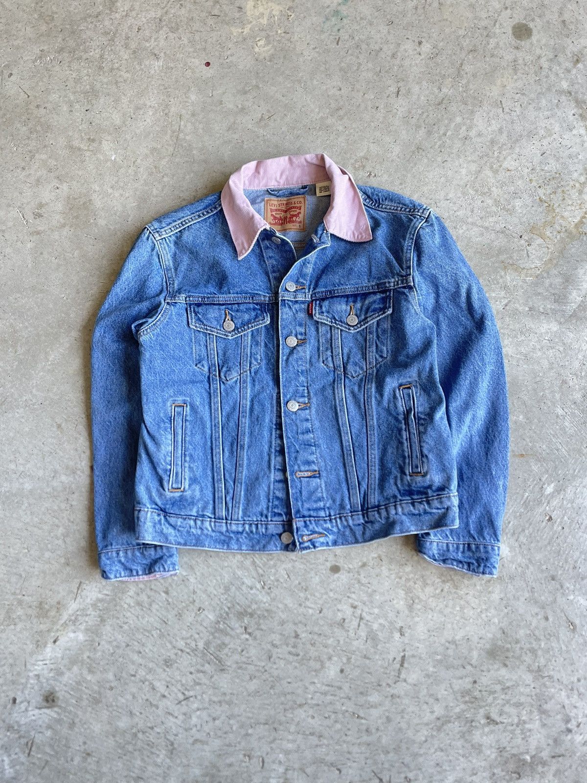 Vintage Levi’s Pink Denim Jacket Size US S / EU 44-46 / 1 - 1 Preview