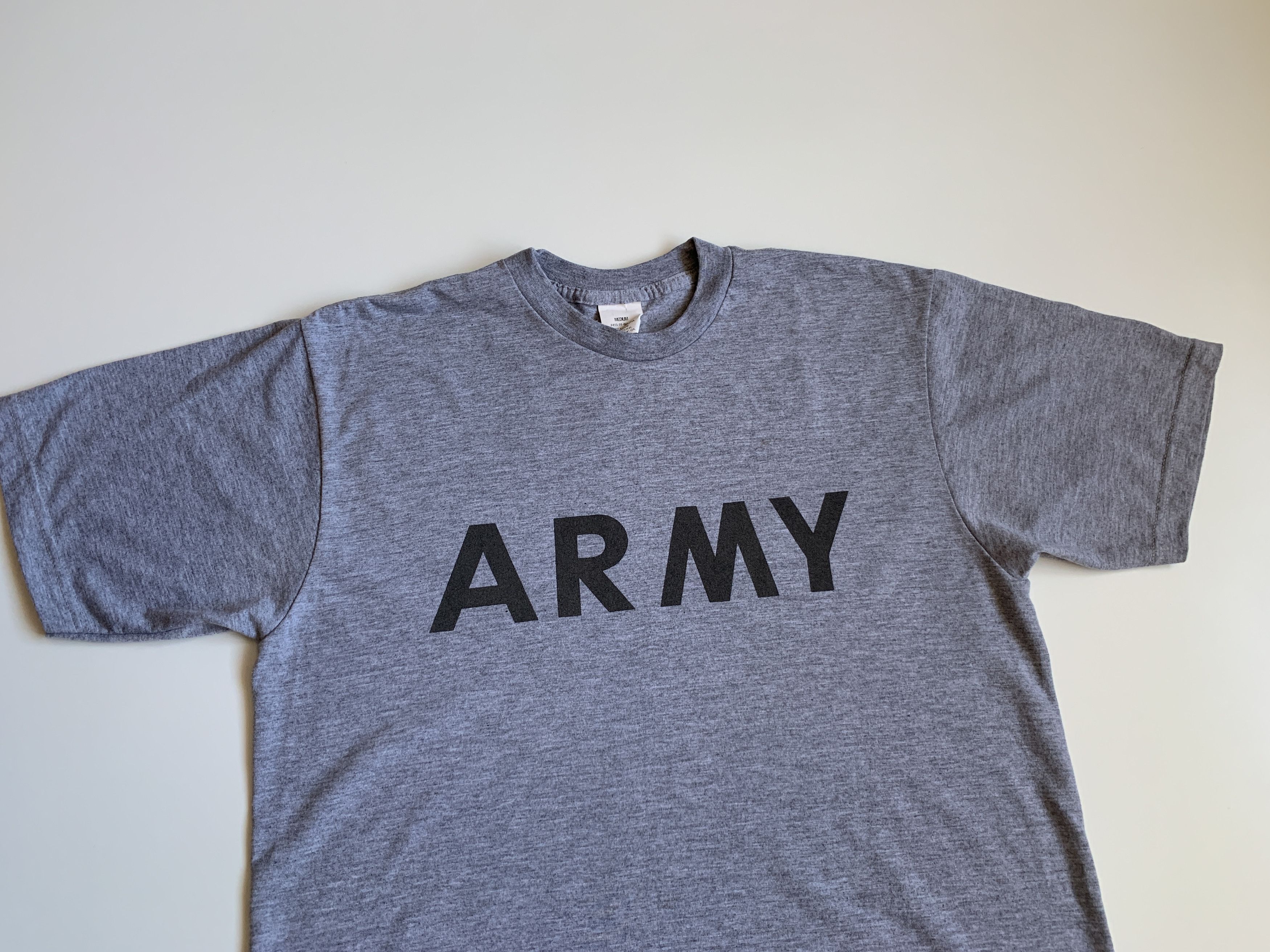 Vintage ARMY Reflective Logo Physical Fitness Uniform Mens T-shirt Size US M / EU 48-50 / 2 - 2 Thumbnail
