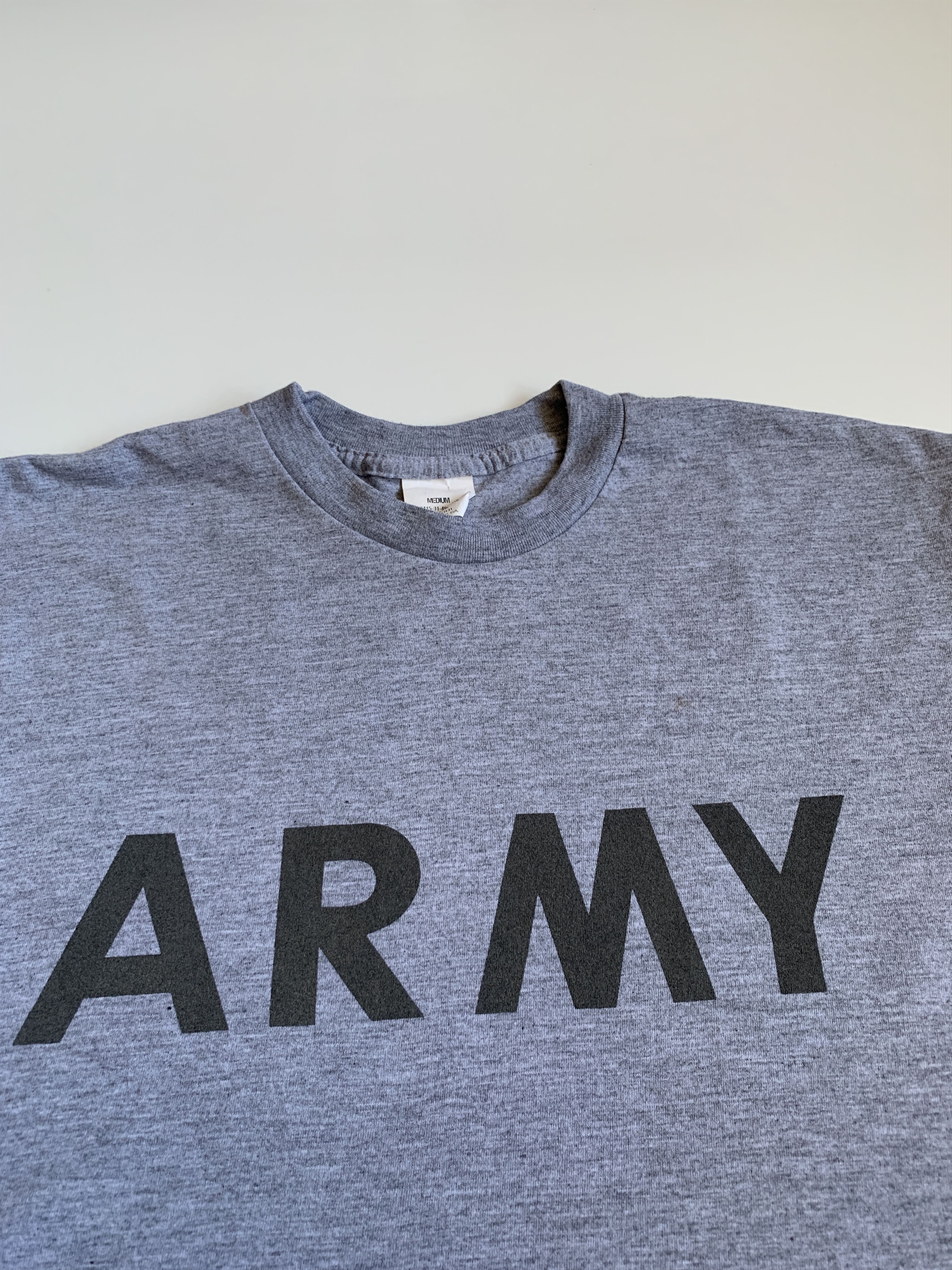 Vintage ARMY Reflective Logo Physical Fitness Uniform Mens T-shirt Size US M / EU 48-50 / 2 - 3 Thumbnail