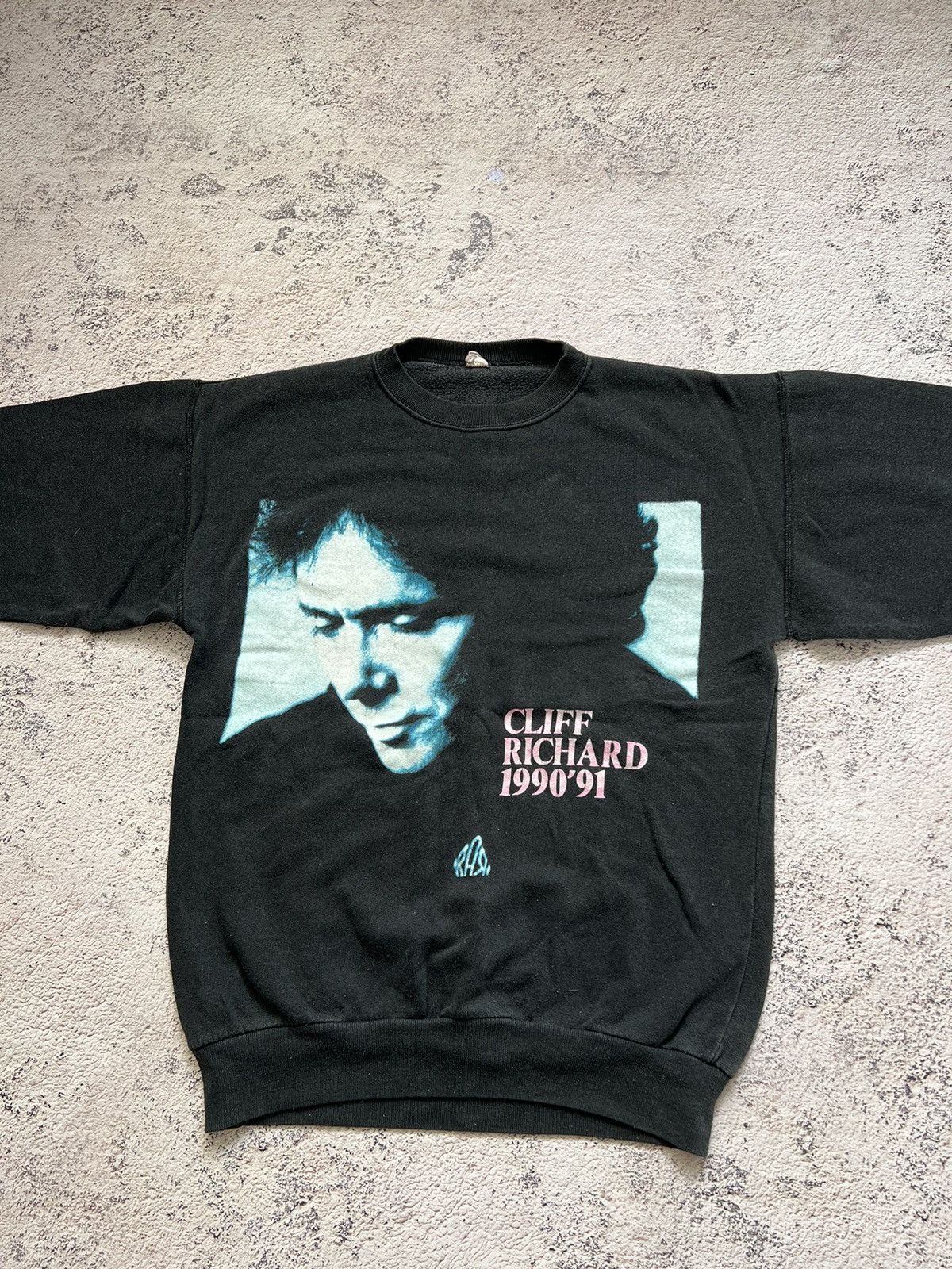 Band Tees × Vintage VINTAGE RARE CLIFF RICHARD 1990-91 Sweatshirt Size US S / EU 44-46 / 1 - 2 Thumbnail