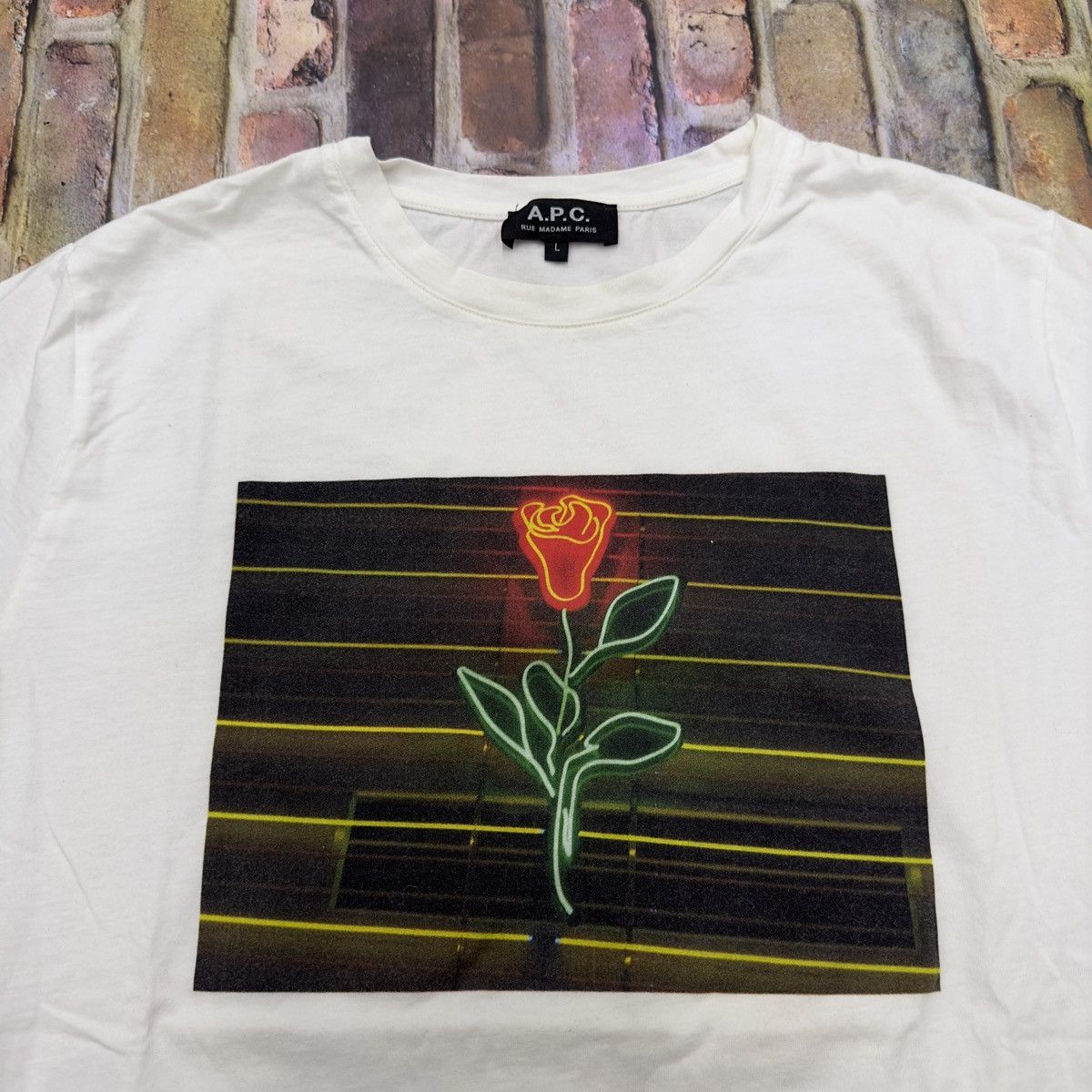 A.P.C. La Rose tee Size US L / EU 52-54 / 3 - 6 Thumbnail