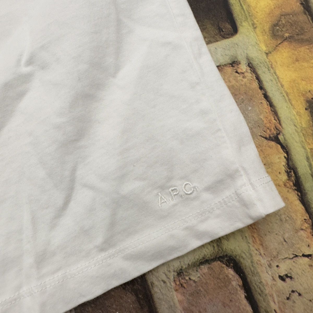 A.P.C. La Rose tee Size US L / EU 52-54 / 3 - 3 Thumbnail