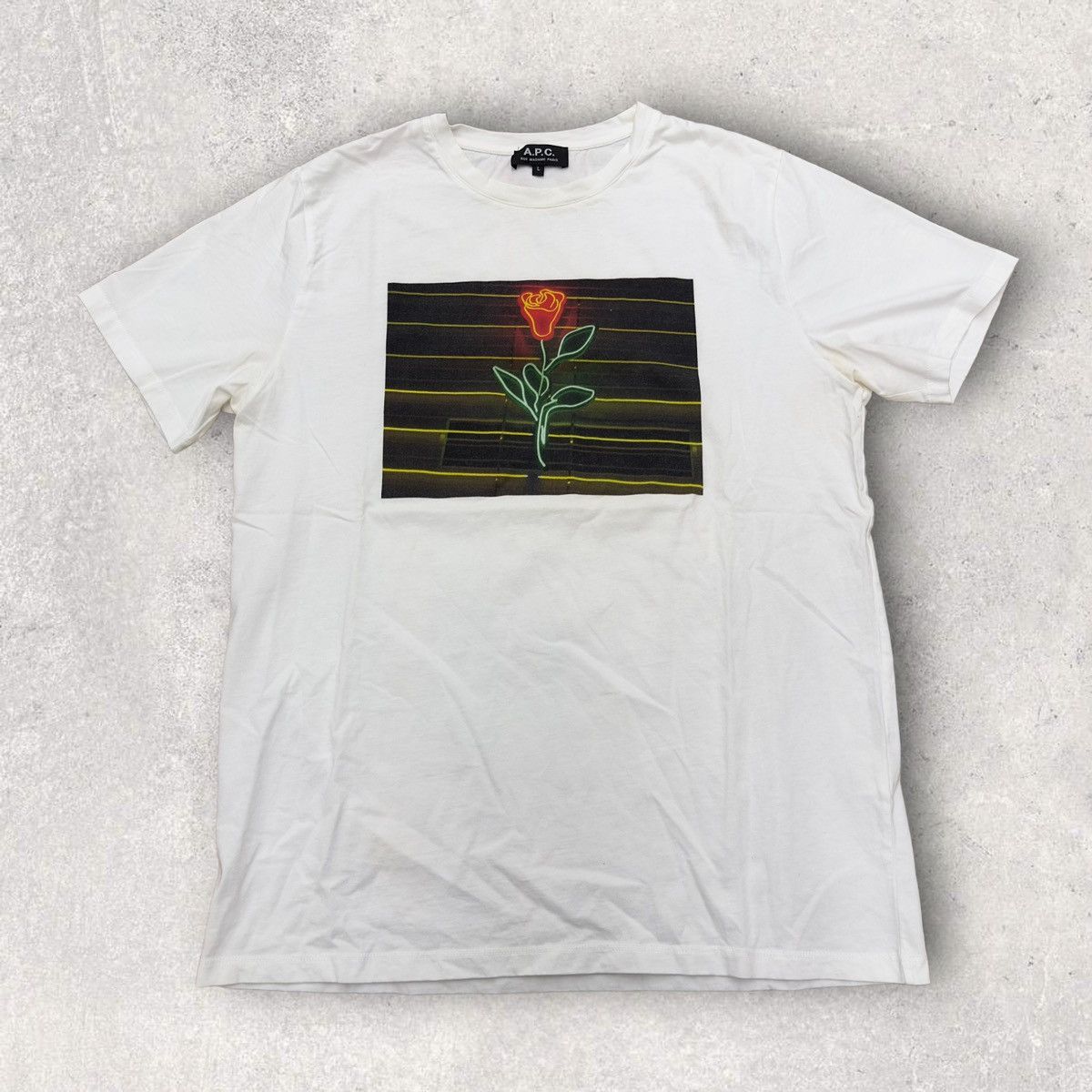 A.P.C. La Rose tee Size US L / EU 52-54 / 3 - 1 Thumbnail