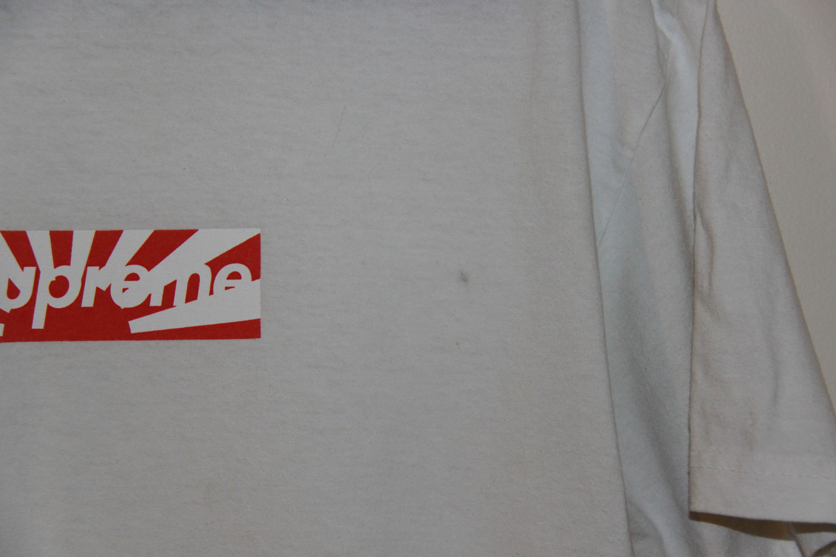 Supreme SS11 Japan Relief Box Logo Tee Size US L / EU 52-54 / 3 - 3 Thumbnail