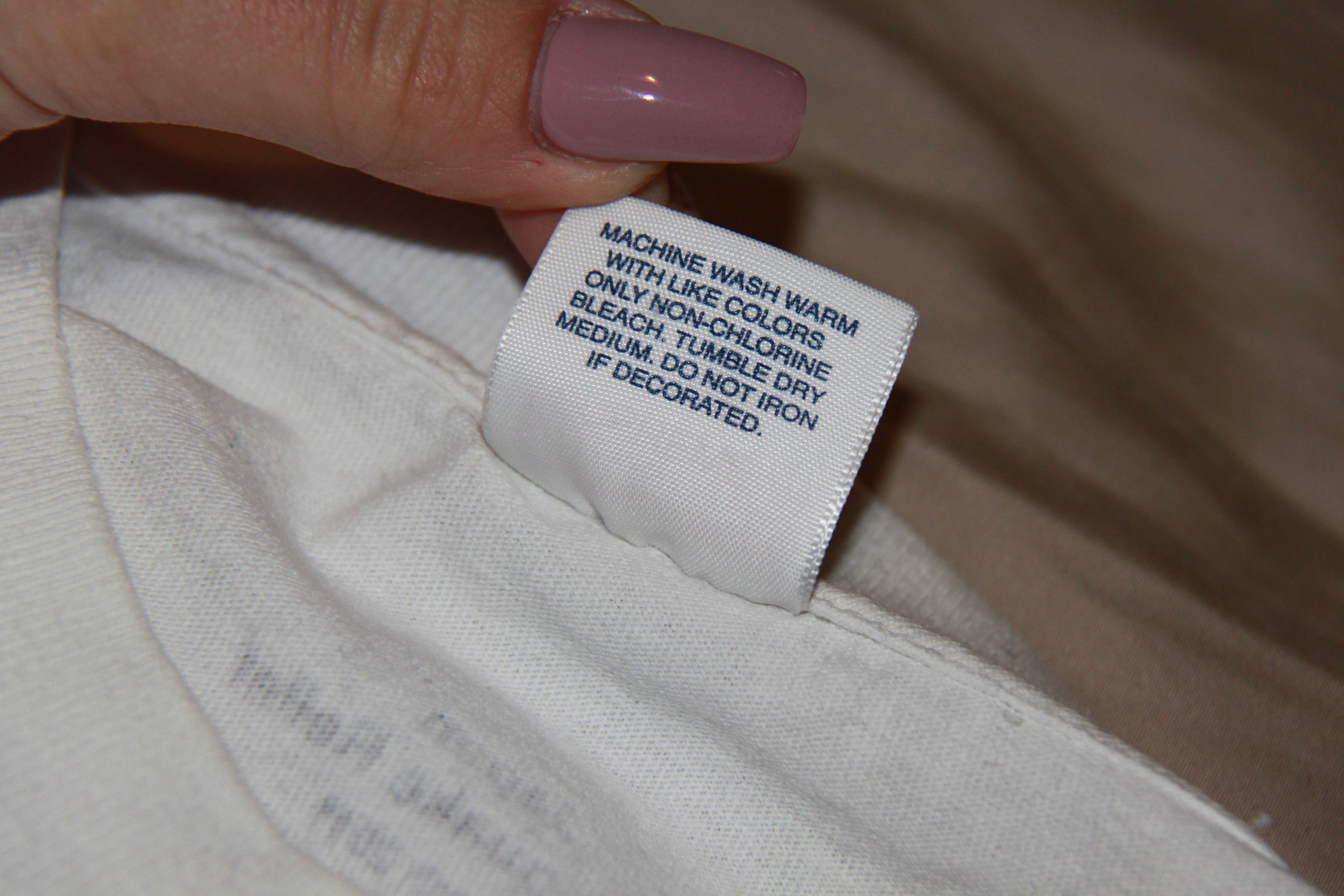 Supreme SS11 Japan Relief Box Logo Tee Size US L / EU 52-54 / 3 - 8 Thumbnail