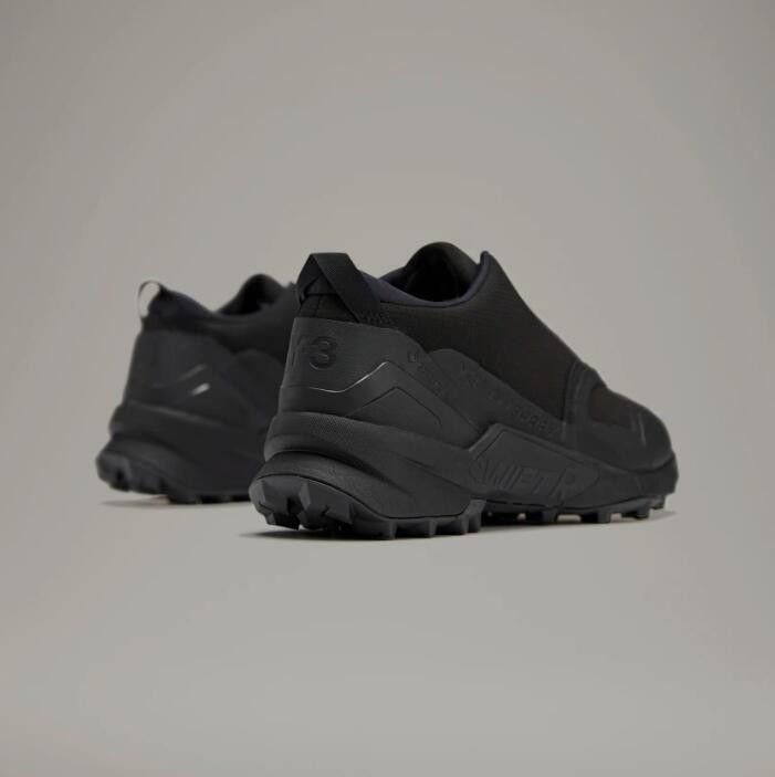 Y-3 BNWT AW22 Y-3 TERREX SWIFT R3 SNEAKERS 40 Size US 7 / EU 40 - 12 Thumbnail