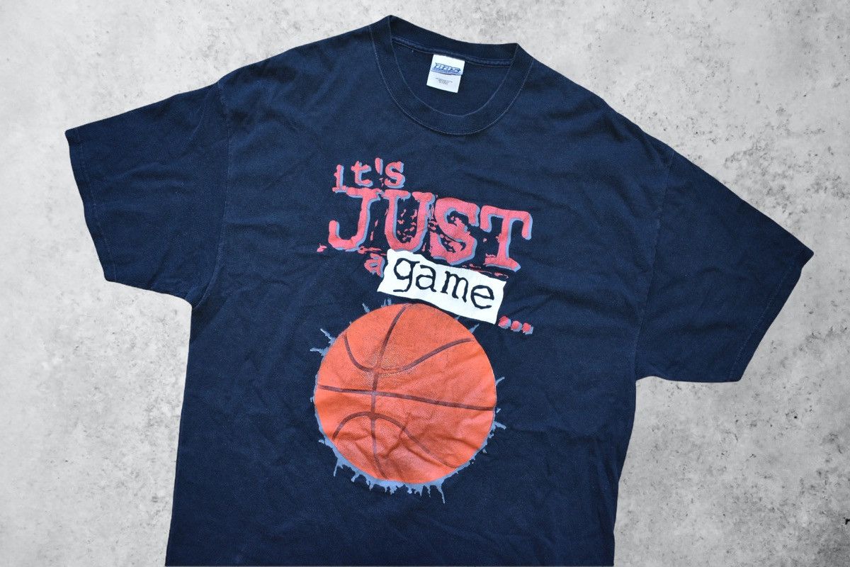 Vintage Vintage Basketball T-Shirt (XL) Size US XL / EU 56 / 4 - 2 Thumbnail