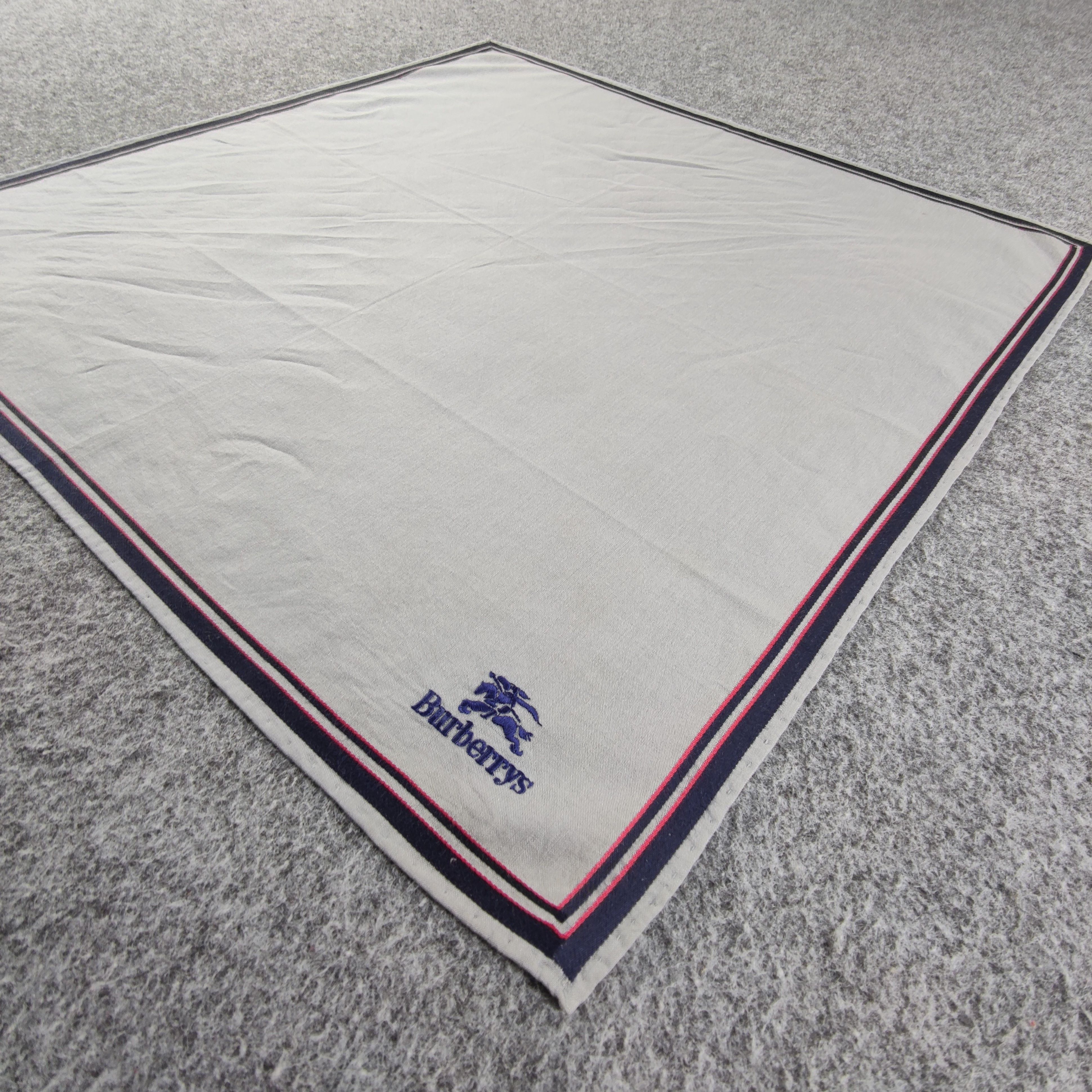 Burberry × Vintage Burberry Handkerchief/Neckerchief/Bandana HC398 Size ONE SIZE - 3 Thumbnail