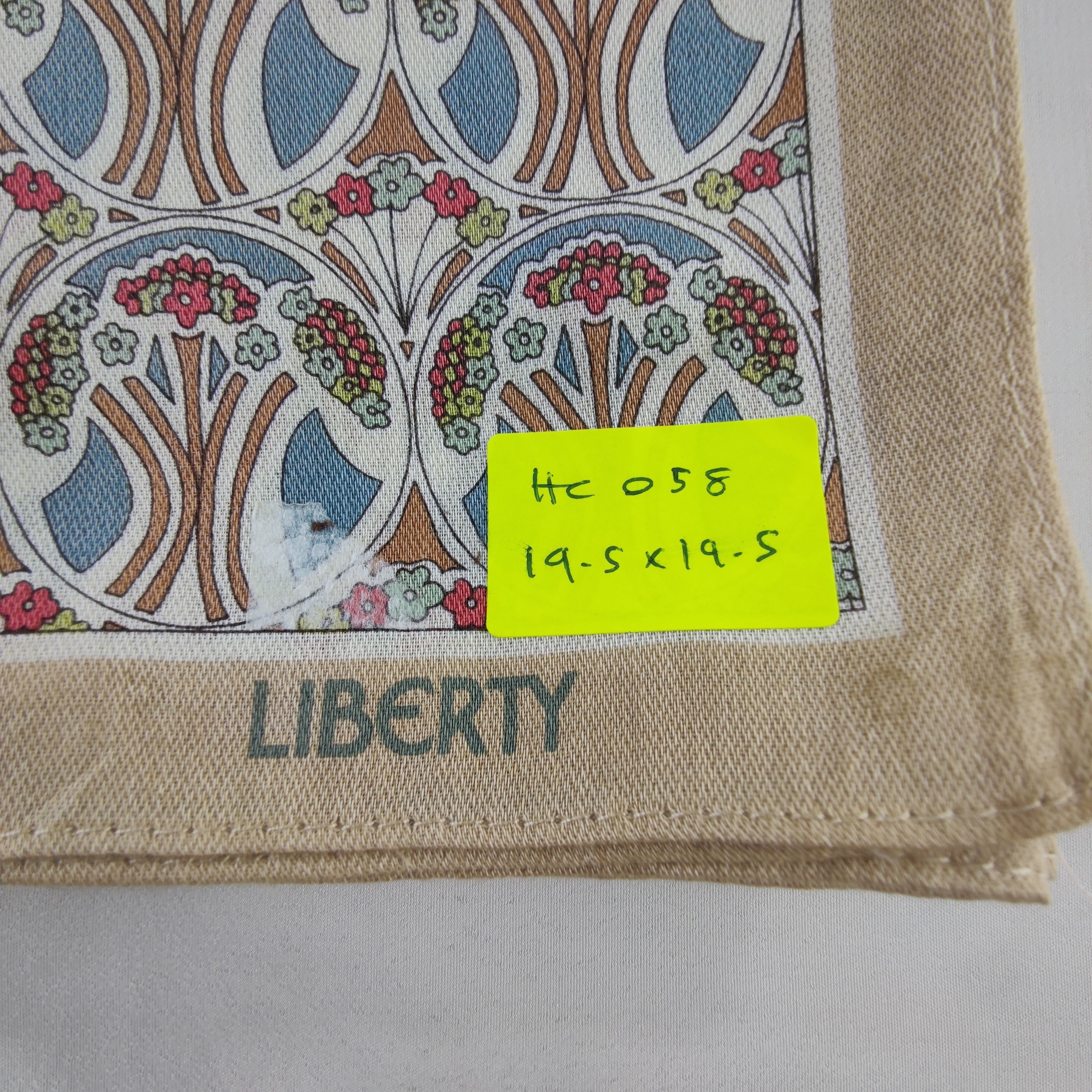 Liberty Liberty Handkerchief/Neckerchief/Bandana HC058 Size ONE SIZE - 6 Thumbnail