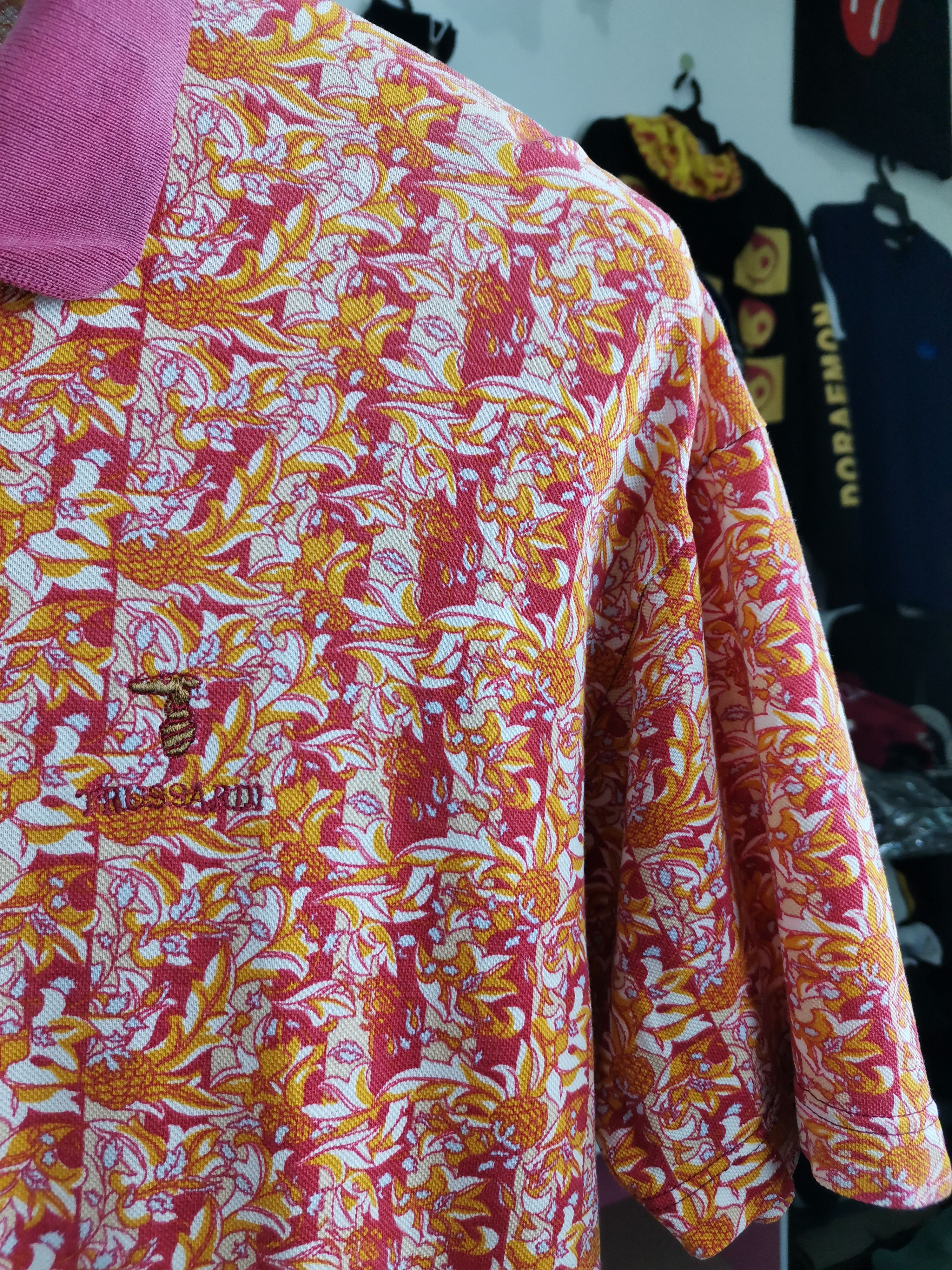 Trussardi 💥Nice Design Trussardi Polo Shirt Size US M / EU 48-50 / 2 - 3 Thumbnail