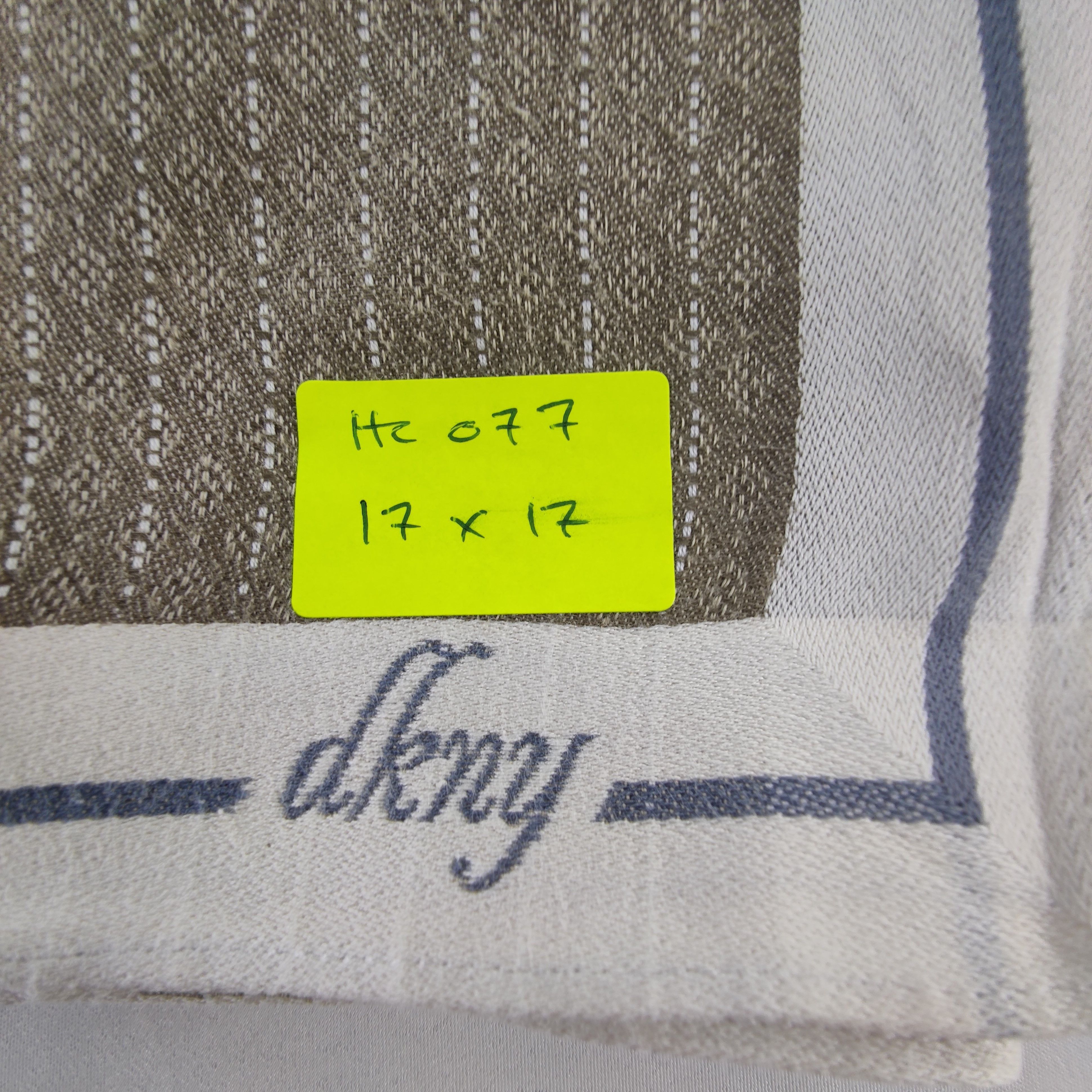 DKNY DKNY Handkerchief/Neckerchief/Bandana Size ONE SIZE - 5 Thumbnail