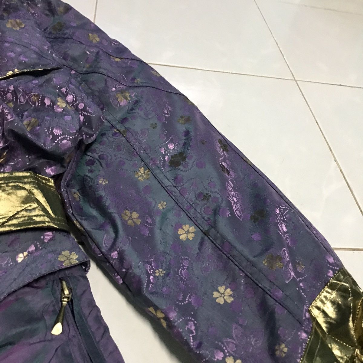 Goldwin × Japanese Brand × Vintage Vintage Ski Jumpsuit Floral Goldwin Gold Purple Coverall Size US 28 / EU 44 - 6 Thumbnail