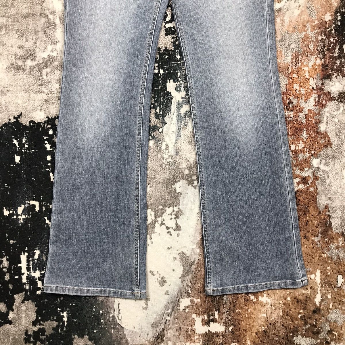 Designer × Japanese Brand × Vintage Vintage Japanese Good Fit Flare Light Wash Denim Jeans Size 29" - 5 Thumbnail