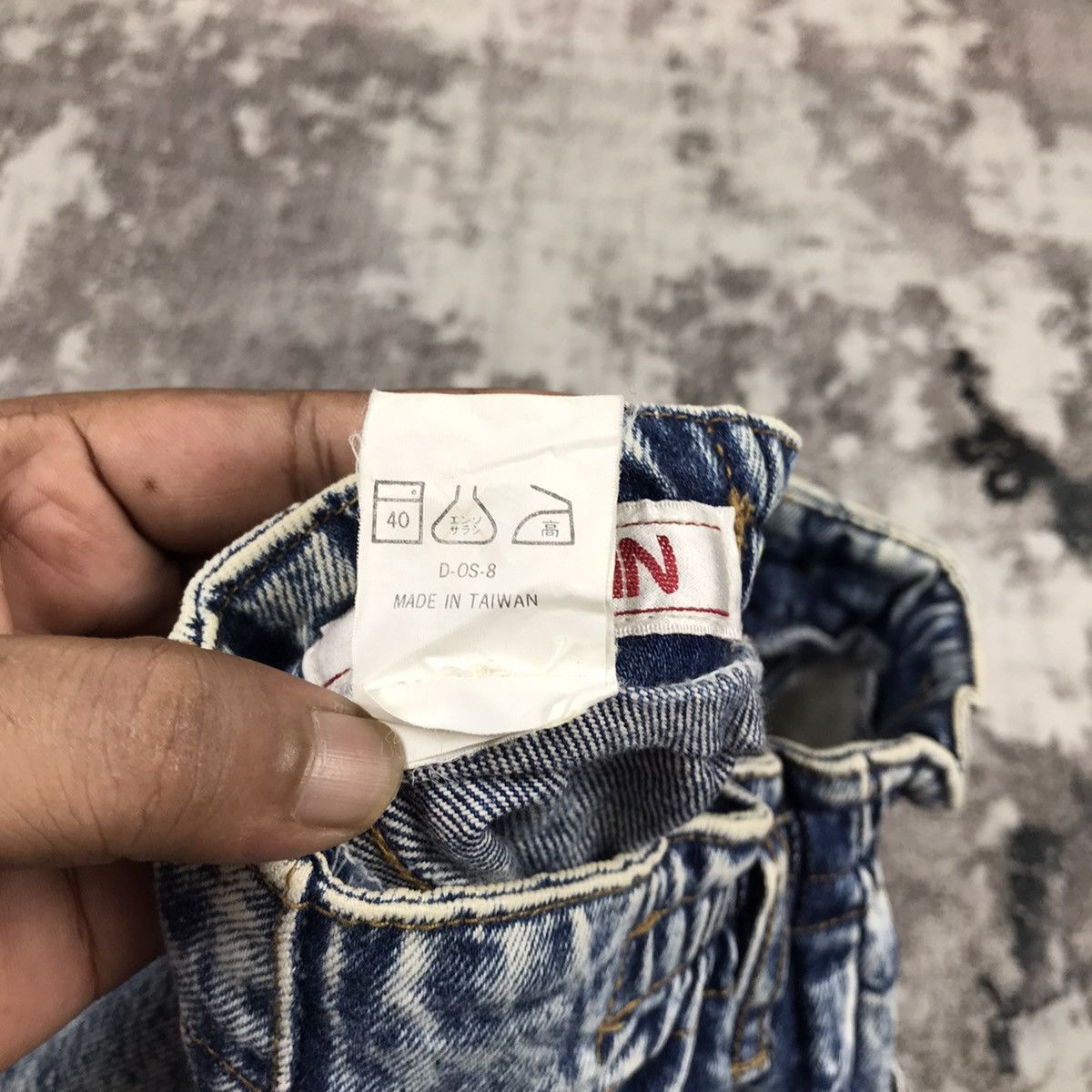 Japanese Brand Vintage Japanese Valman Acid Stone Wash Baggy Denim Jeans Size 27" / US 4 / IT 40 - 11 Thumbnail