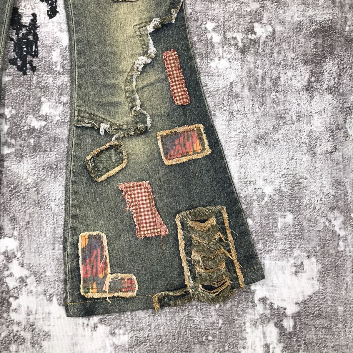 If Six Was Nine × Japanese Brand × Vintage Vintage Japanese Flare Patchwork Design Huadi Japan Jeans Size 26" / US 2 / IT 38 - 6 Thumbnail