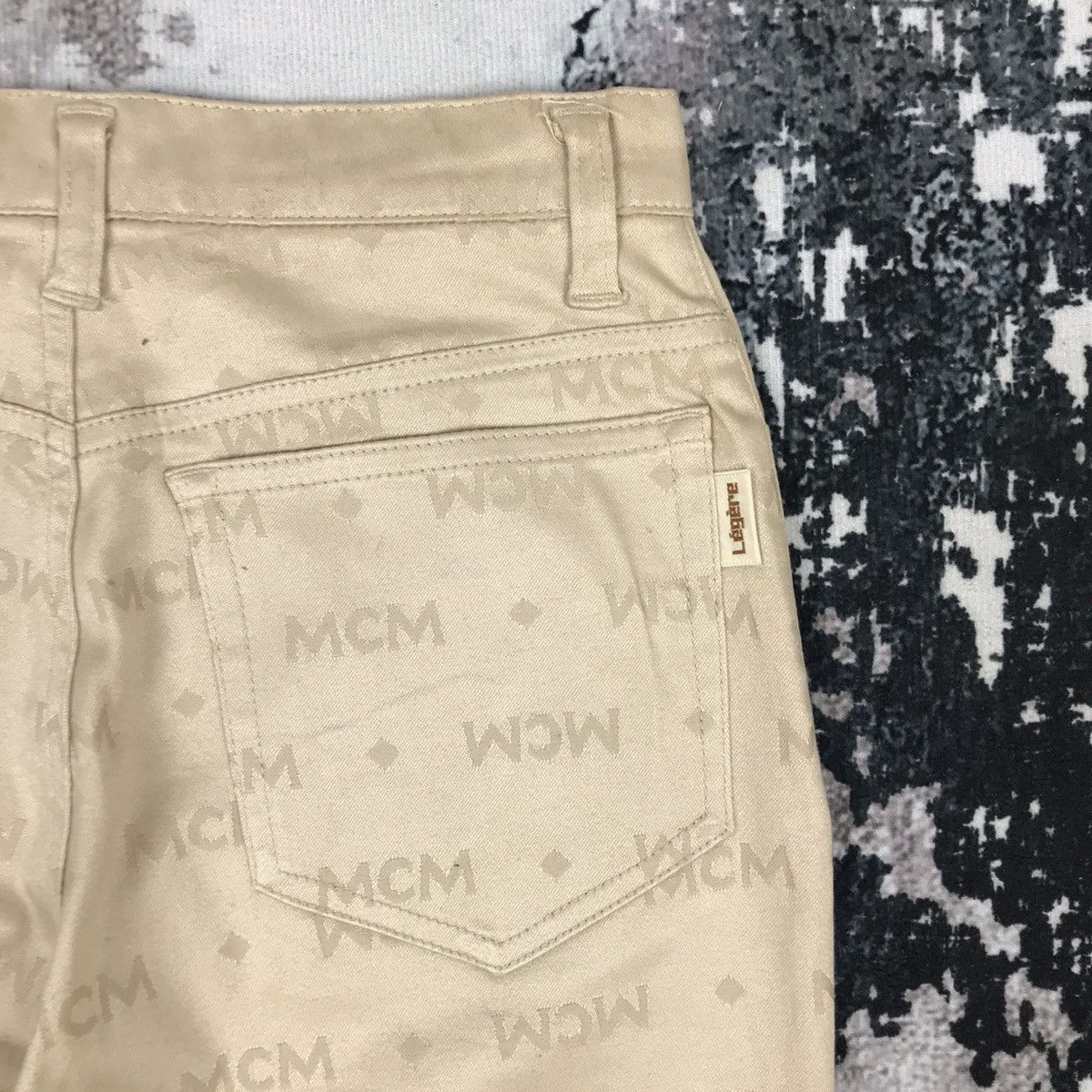 MCM × Vintage Vintage MCM Legeré Flare Monogram Design Pants Size 24" / US 00 / IT 34 - 9 Thumbnail
