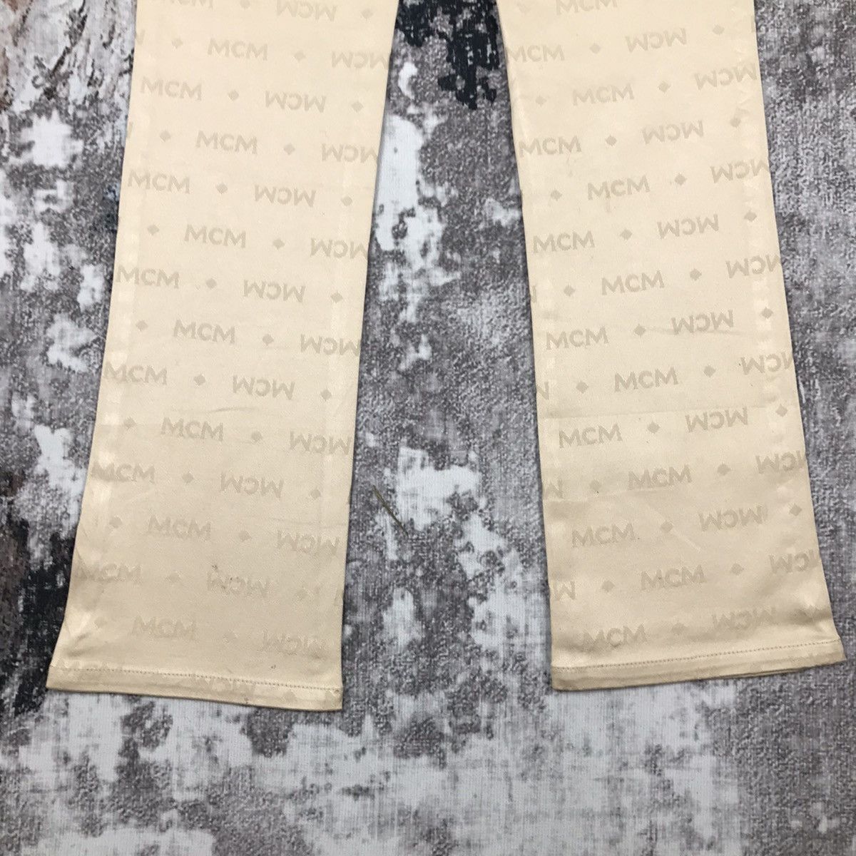 MCM × Vintage Vintage MCM Legeré Flare Monogram Design Pants Size 24" / US 00 / IT 34 - 11 Thumbnail