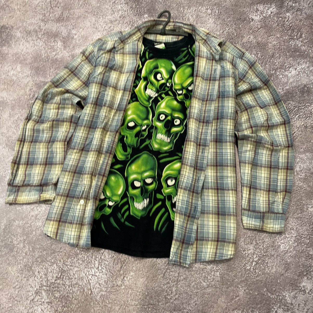 Vintage Vintage 90s Checkered Plaid Shirt Graphic Tee Streetwear XL Size US XL / EU 56 / 4 - 2 Thumbnail