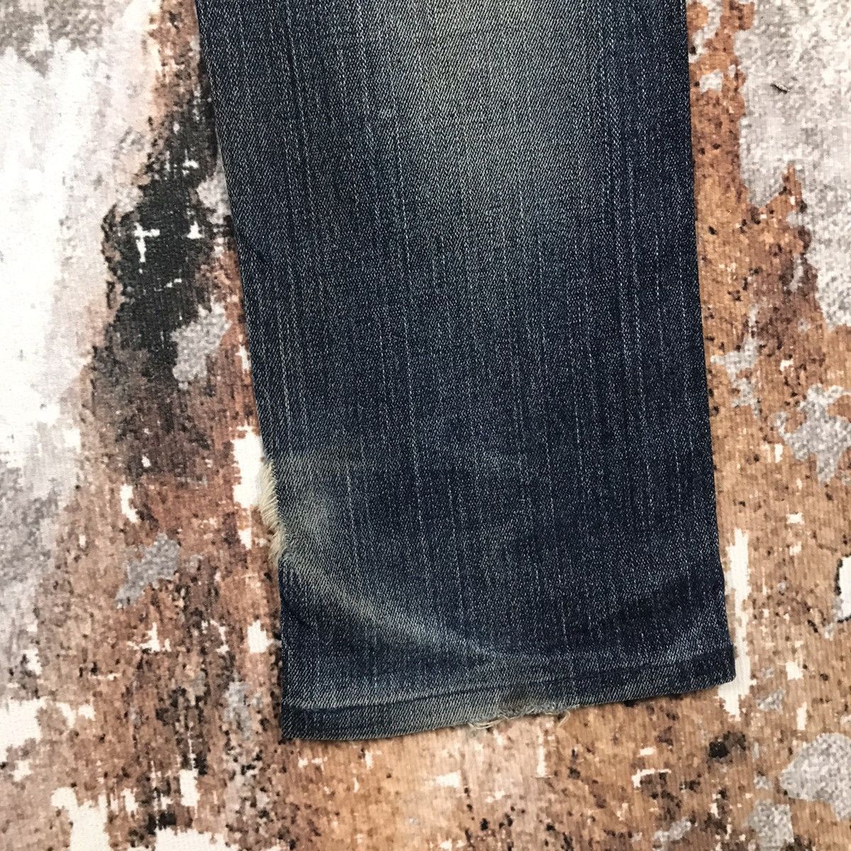 Uniqlo × Vintage Vintage Uniqlo Dirty Distressed Design Slim Denim Jeans Size US 31 - 14 Thumbnail
