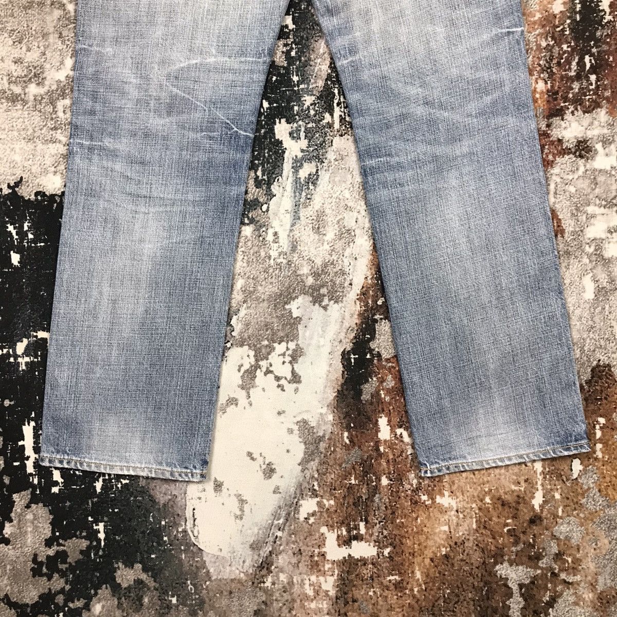 Gap × Japanese Brand × Vintage Vintage Gap 1969 Blue Light Wash Denim Jeans Size US 31 - 11 Thumbnail
