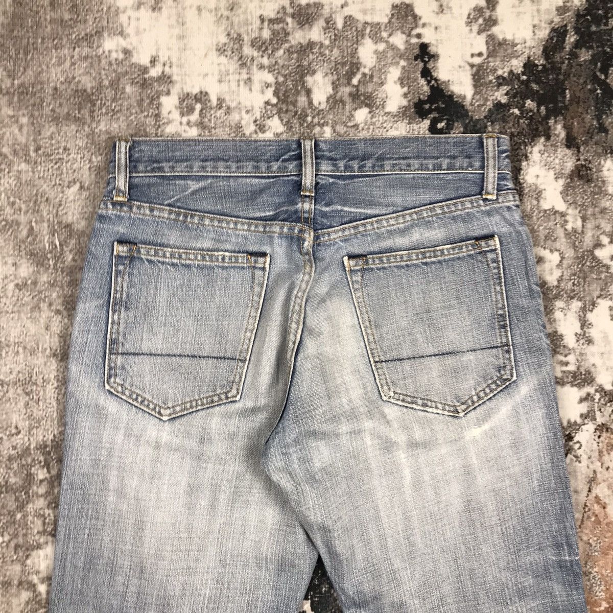 Gap × Japanese Brand × Vintage Vintage Gap 1969 Blue Light Wash Denim Jeans Size US 31 - 9 Thumbnail
