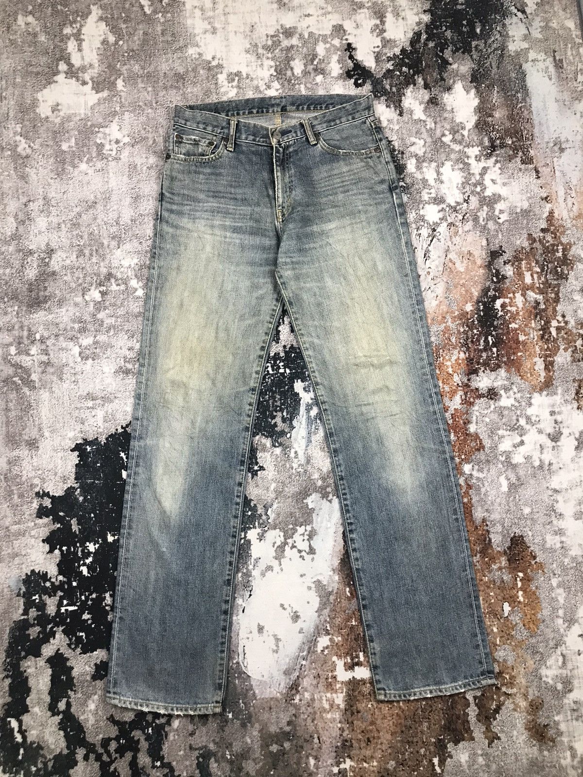 image of Distressed Denim x Uniqlo Vintage Uniqlo S-002 Faded Dirty Light Wash Denim Jeans in Blue (Size 30)