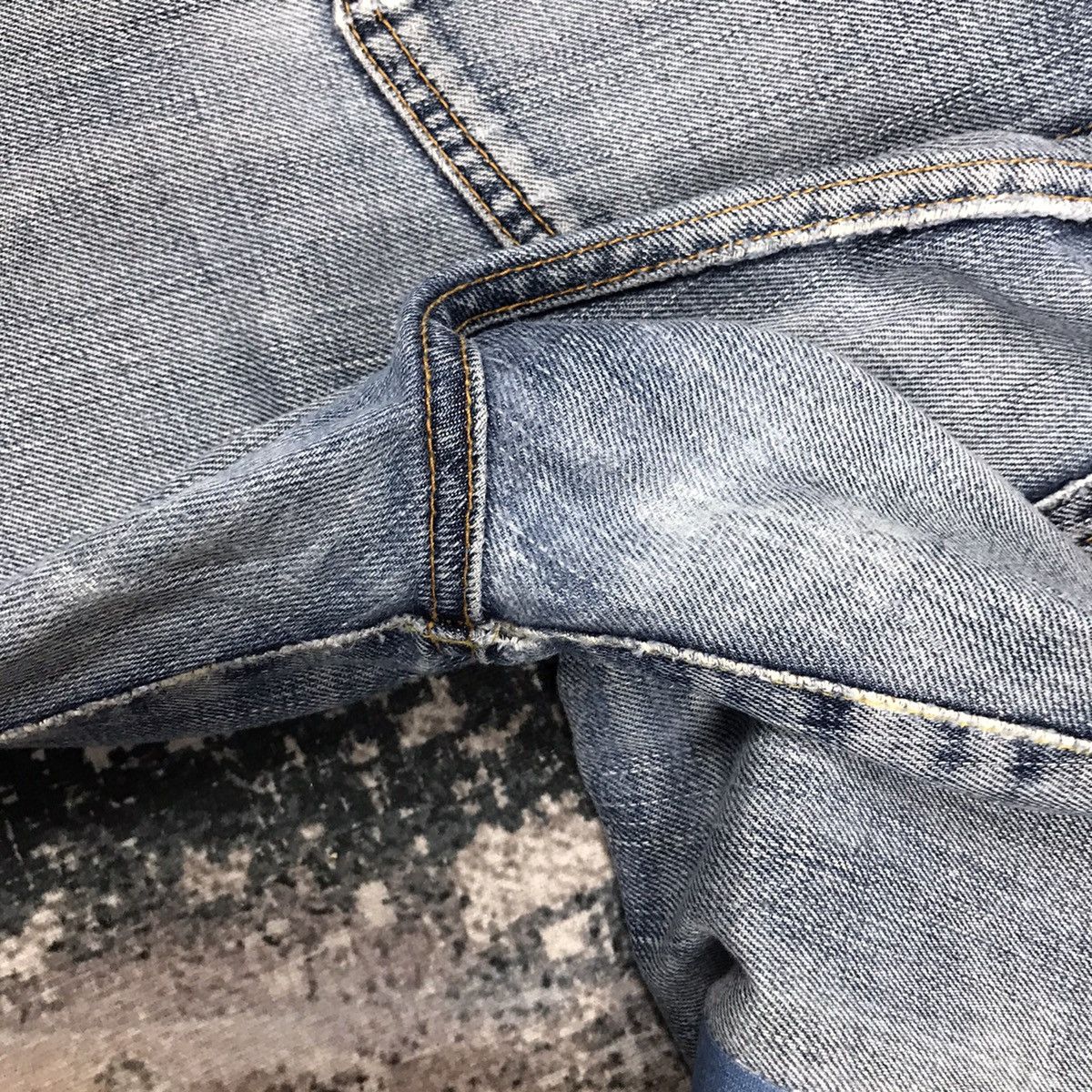 Japanese Brand × Uniqlo Vintage Uniqlo Distressed Patchwork Designs Denim Jeans Size US 32 / EU 48 - 12 Thumbnail