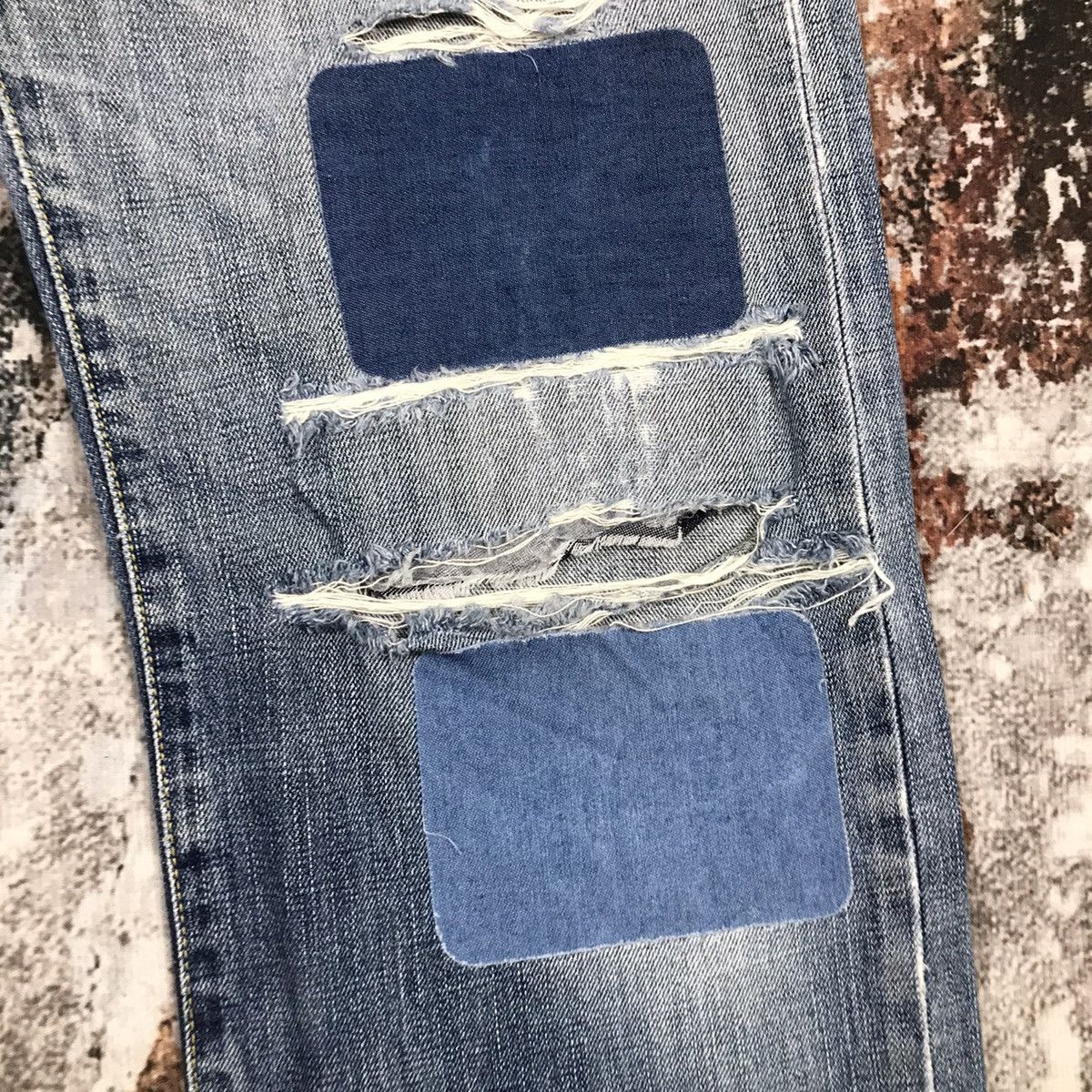 Japanese Brand × Uniqlo Vintage Uniqlo Distressed Patchwork Designs Denim Jeans Size US 32 / EU 48 - 6 Thumbnail