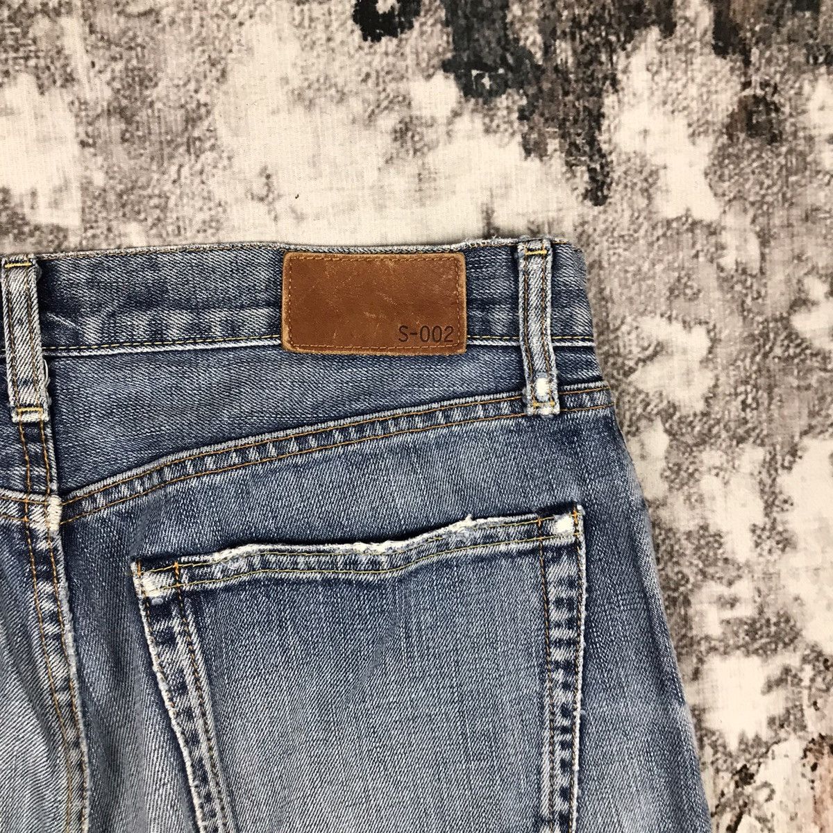Japanese Brand × Uniqlo Vintage Uniqlo Distressed Patchwork Designs Denim Jeans Size US 32 / EU 48 - 10 Thumbnail