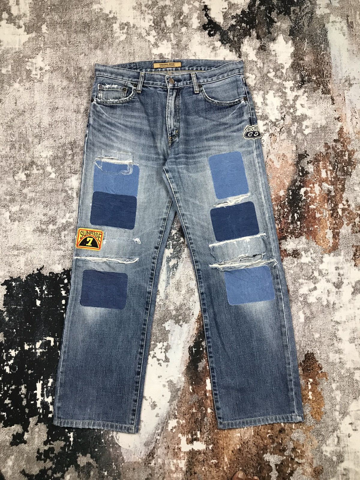 Japanese Brand × Uniqlo Vintage Uniqlo Distressed Patchwork Designs Denim Jeans Size US 32 / EU 48 - 1 Thumbnail