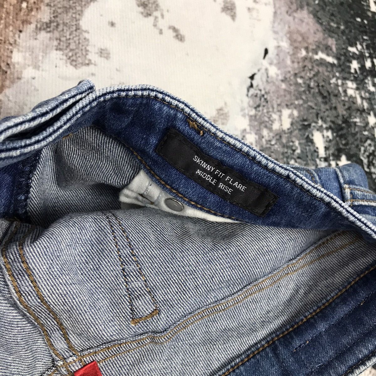 Japanese Brand × Uniqlo × Vintage Vintage Japanese Uniqlo Flare Lot B000 Light Wash Jeans Size 28" / US 6 / IT 42 - 9 Thumbnail